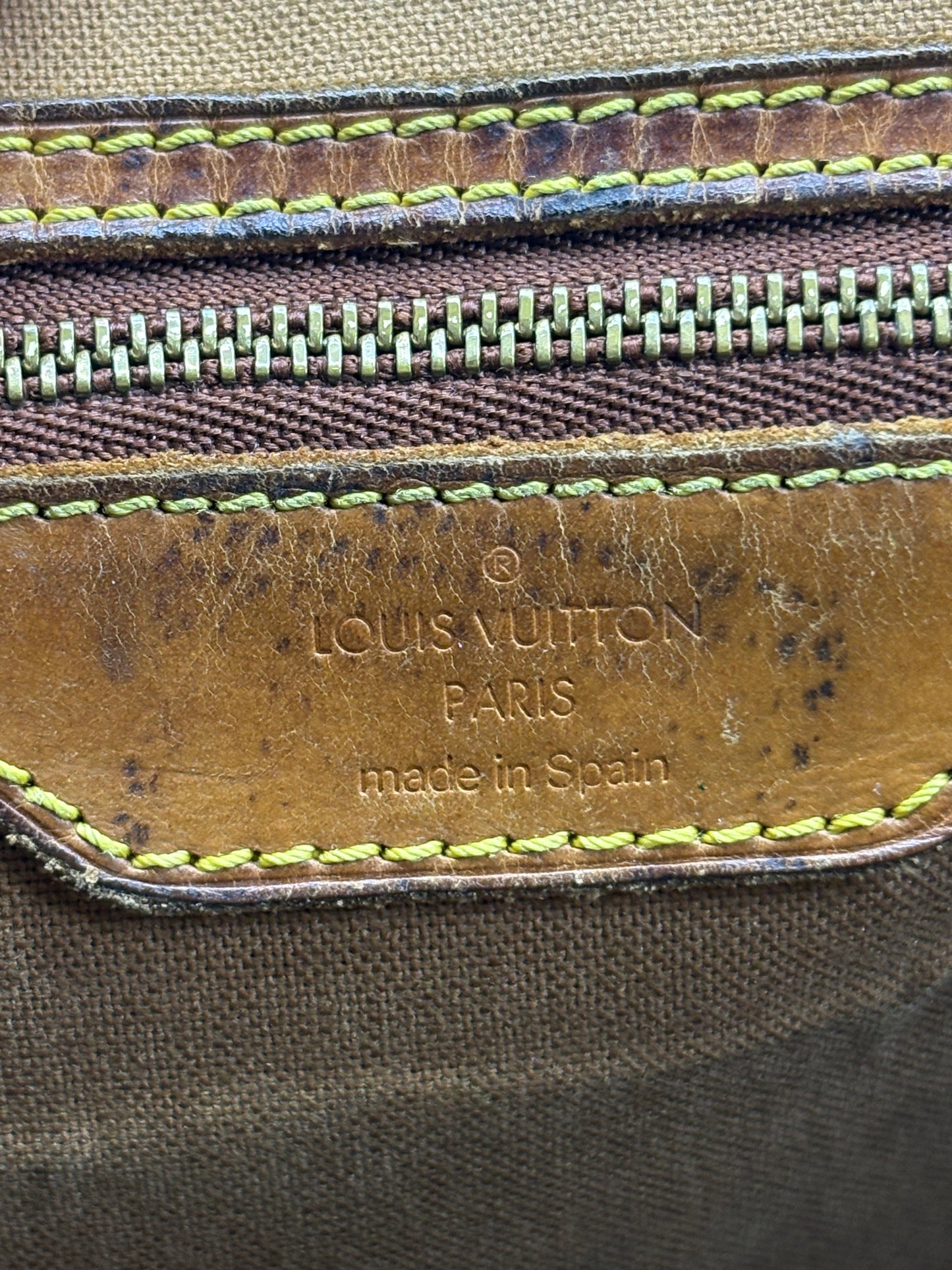 Louis Vuitton Abbesses Messenger