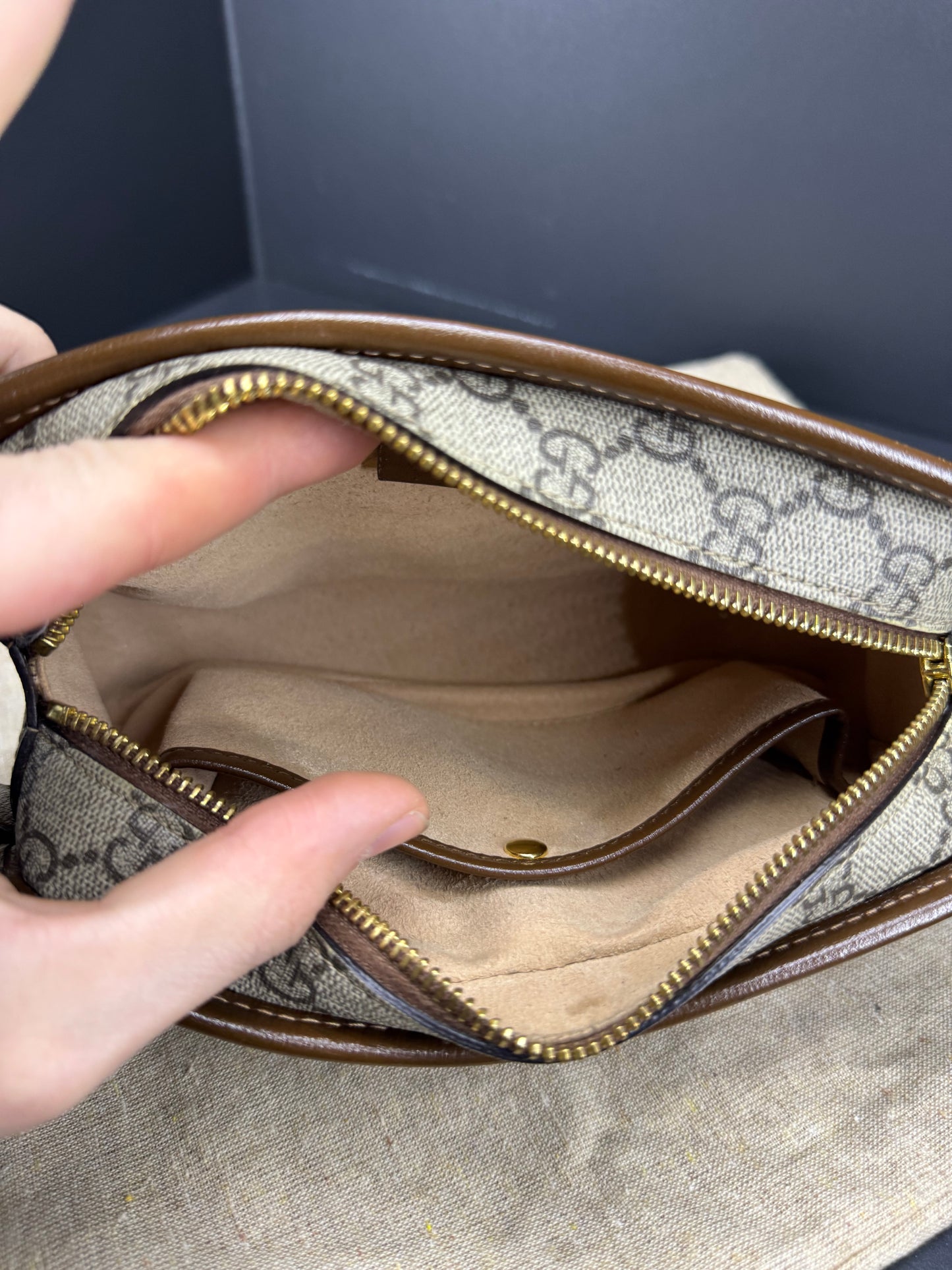 Pochette da polso Gucci GG emblem