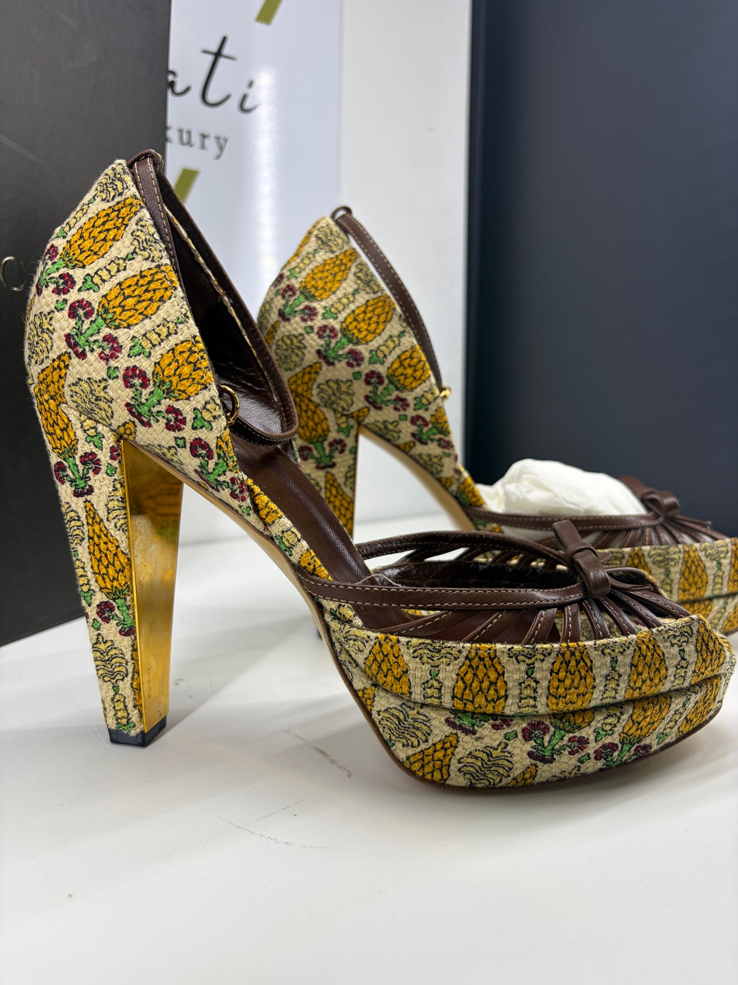 Gucci sandali con plateau
