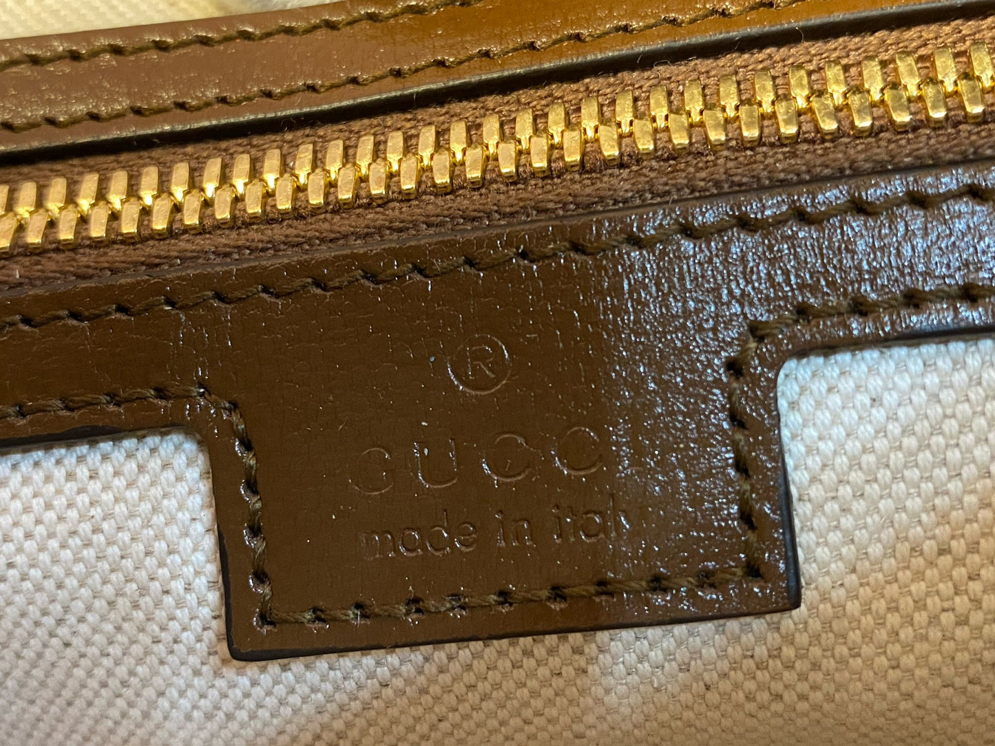 Gucci Supreme Interlocking