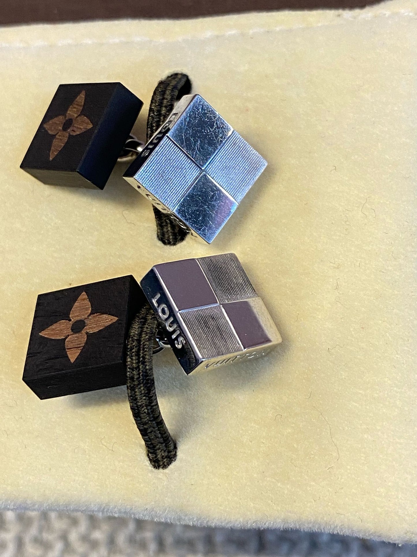 Louis Vuitton Gemelli