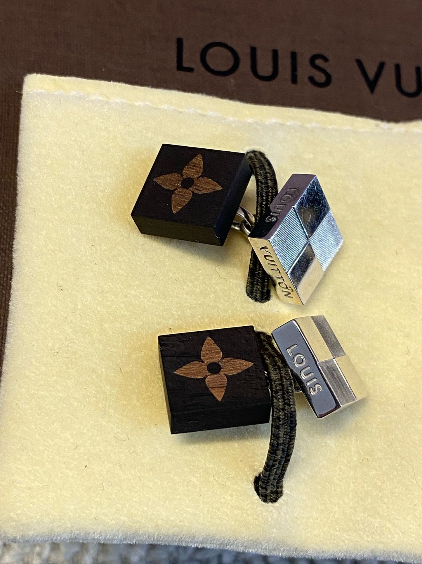 Louis Vuitton Gemelli