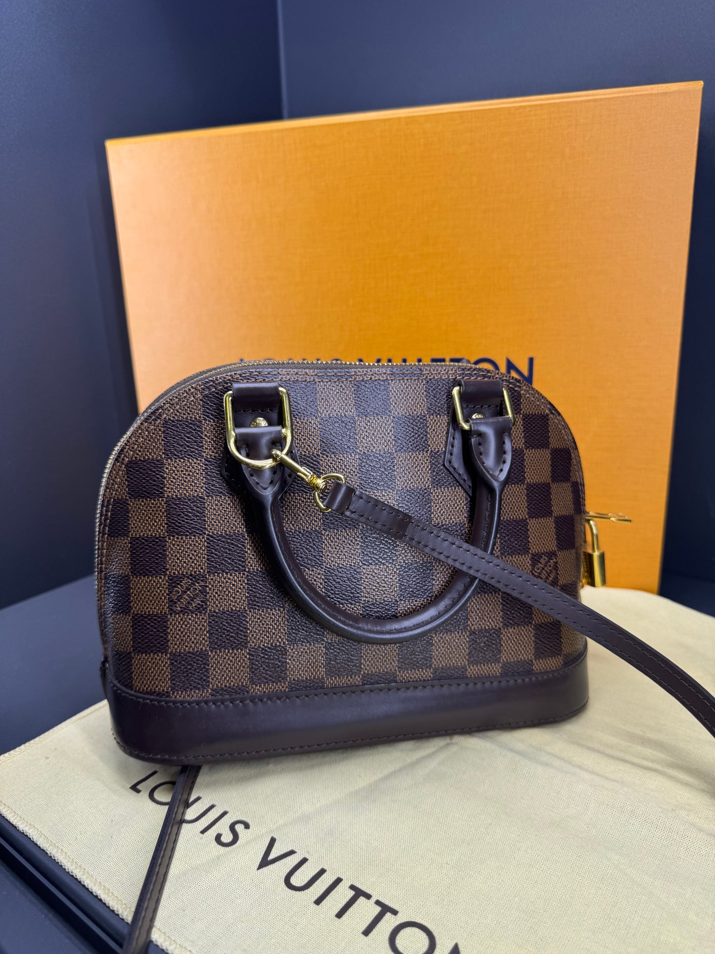 Louis Vuitton alma BB damier ebene