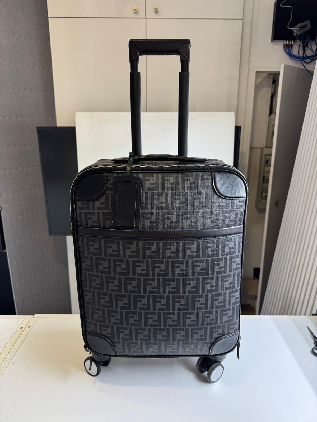 Fendi trolley da cabina
