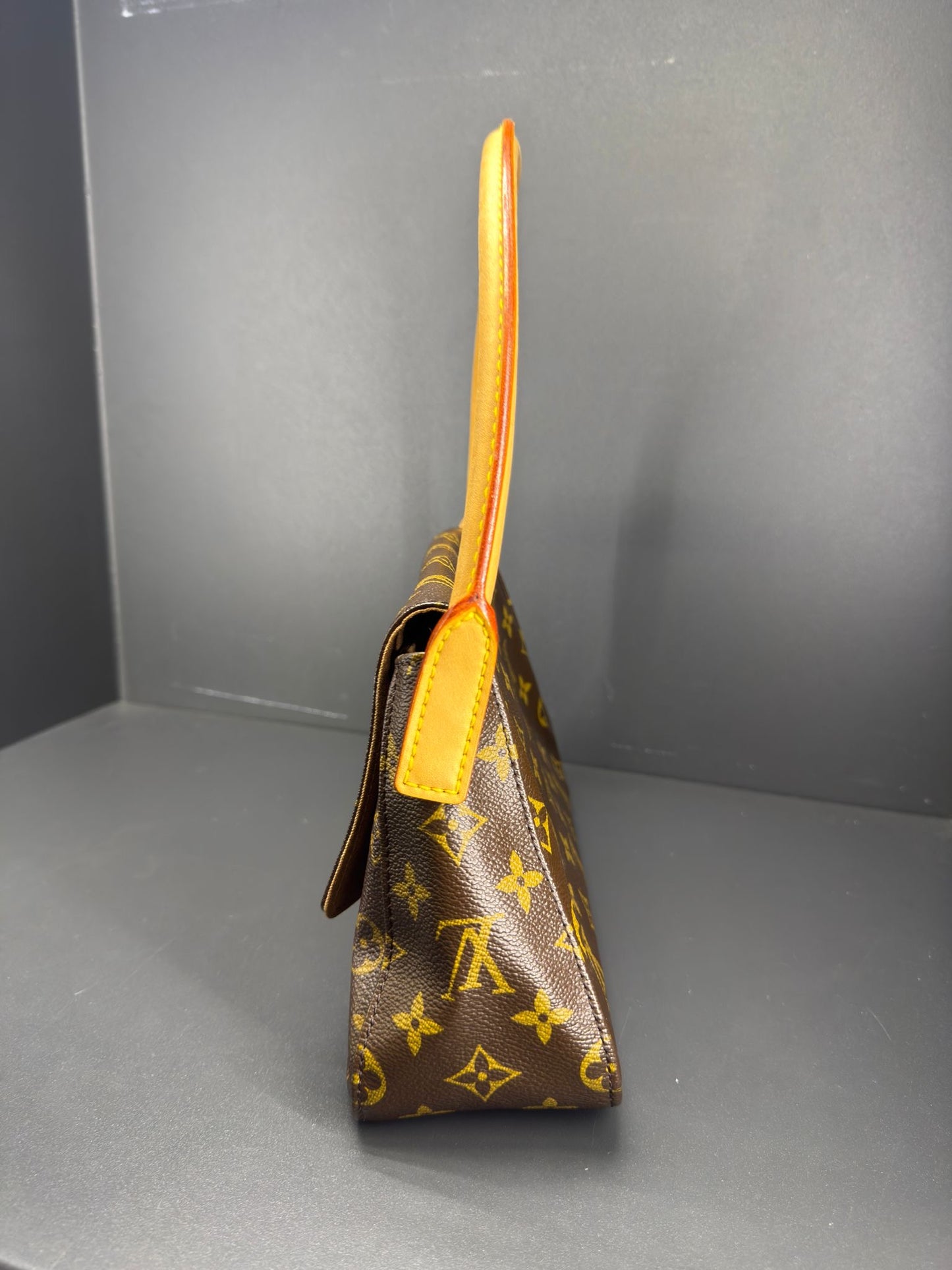 Louis Vuitton Mini Looping in tela Monogram