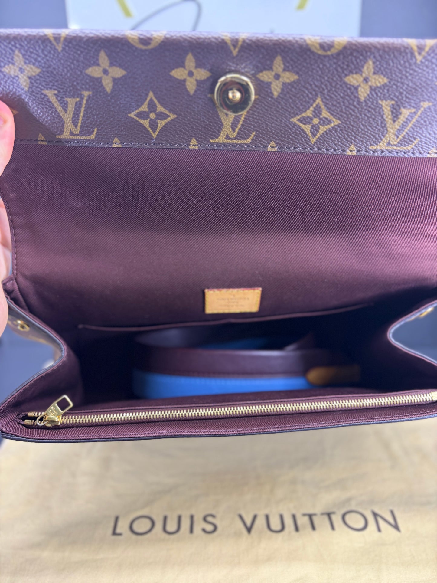 Louis Vuitton Cluny MM