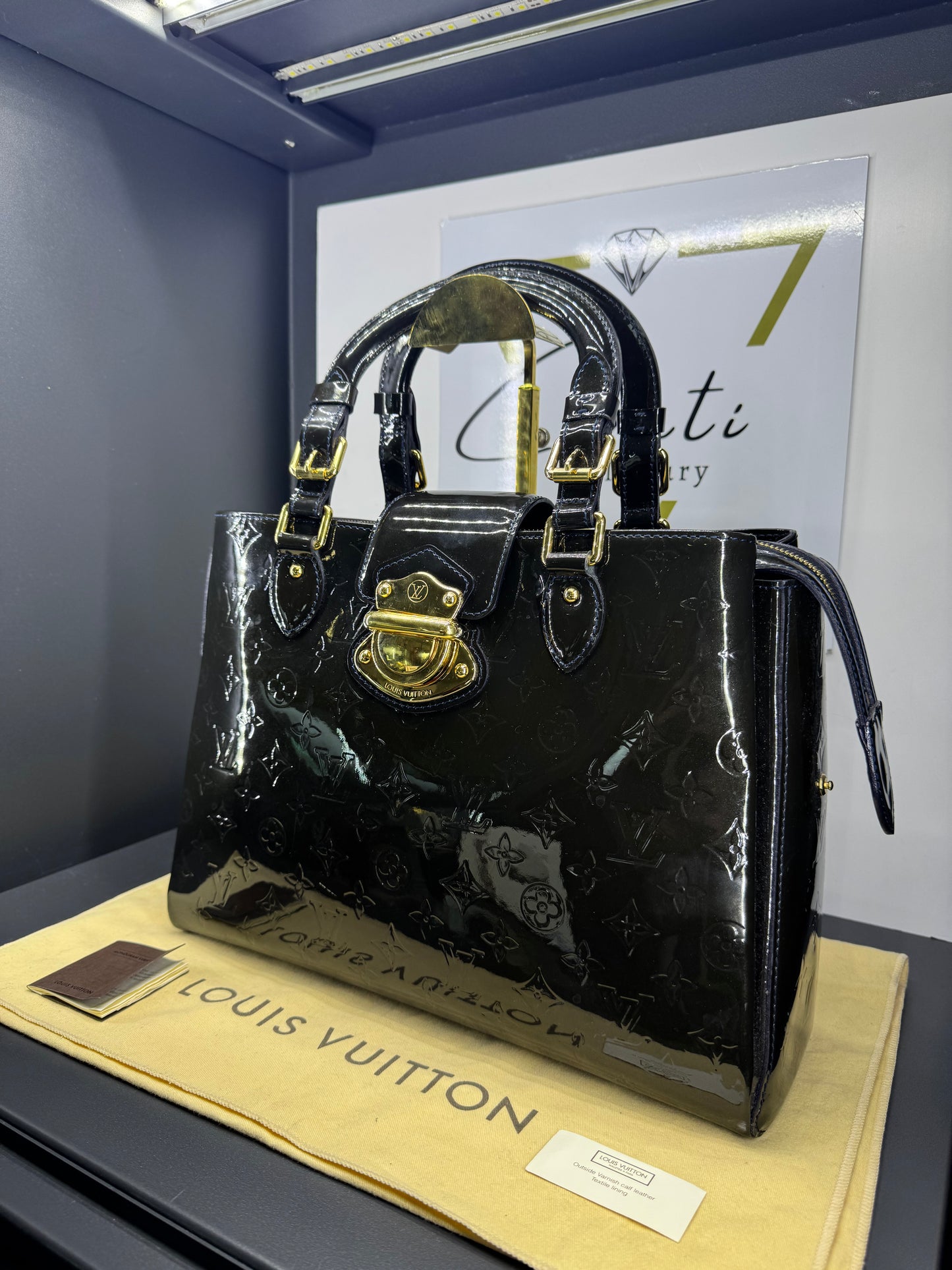 Borsa Louis Vuitton in pelle verniciata Monogram