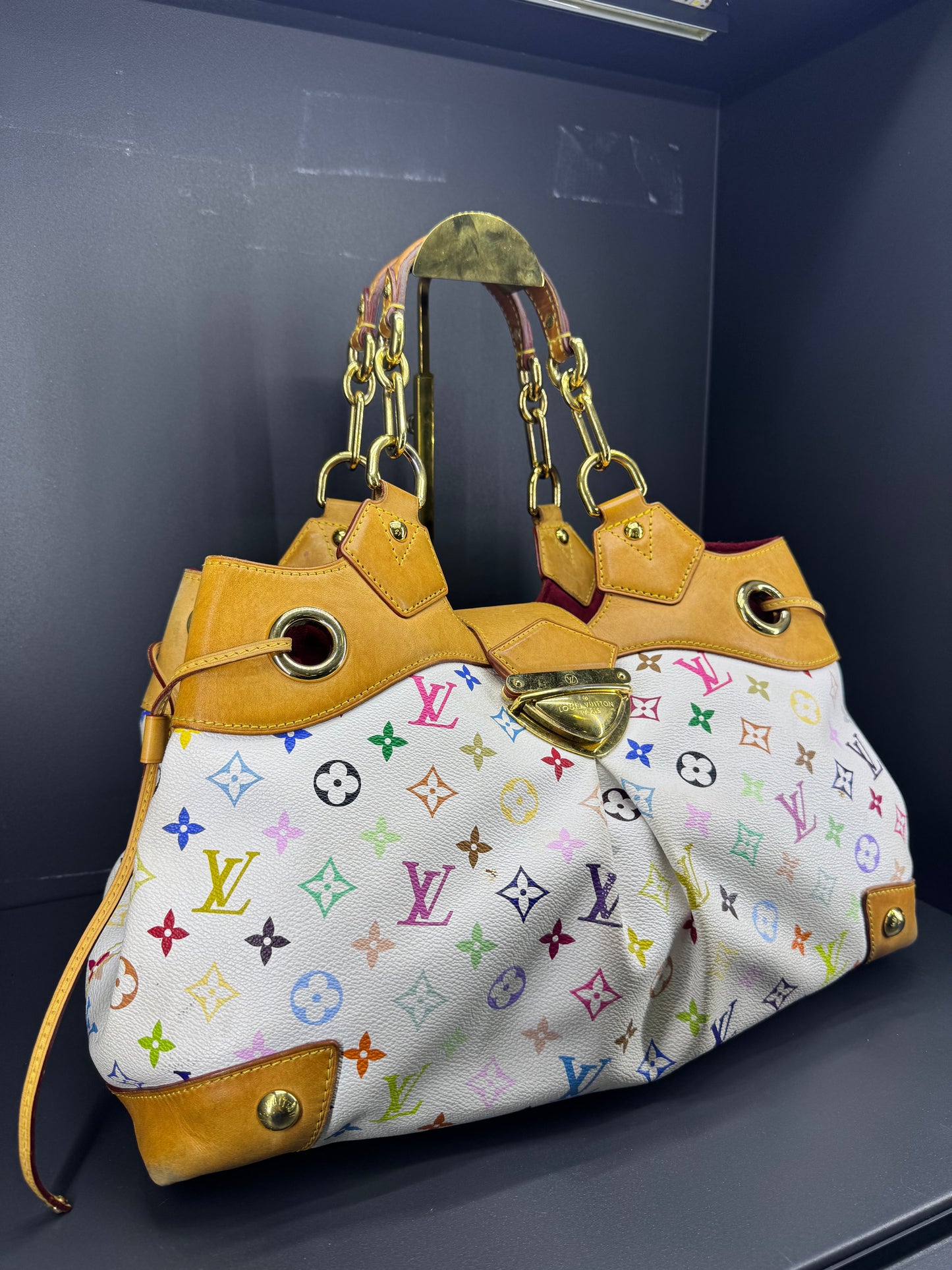 Louis Vuitton urusula Takashi Murakami white