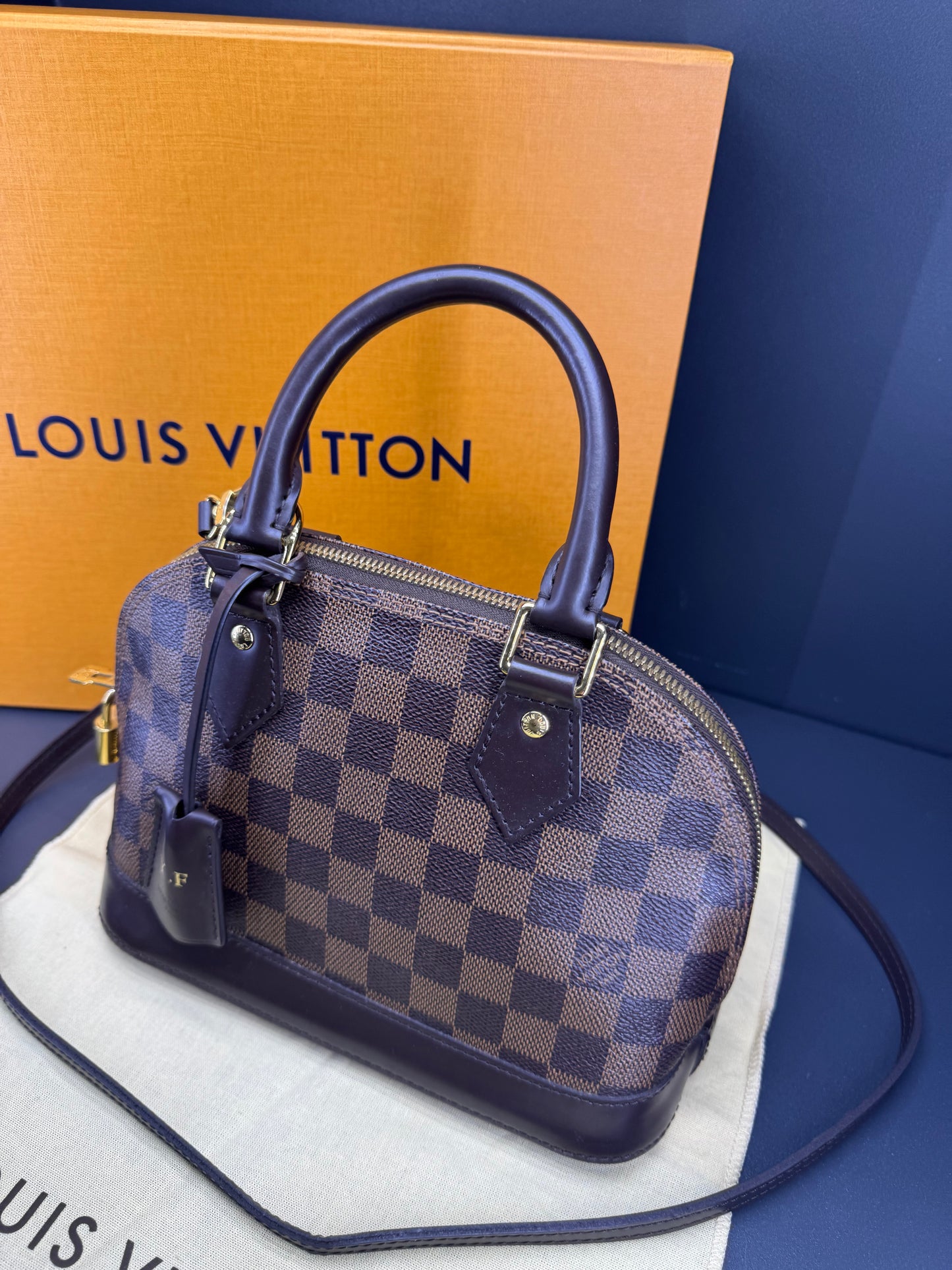 Louis Vuitton alma BB damier ebene