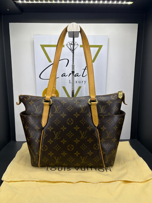 Louis Vuitton  Totally PM