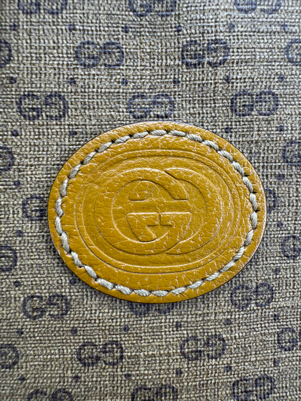 Gucci borsa a secchiello Disney