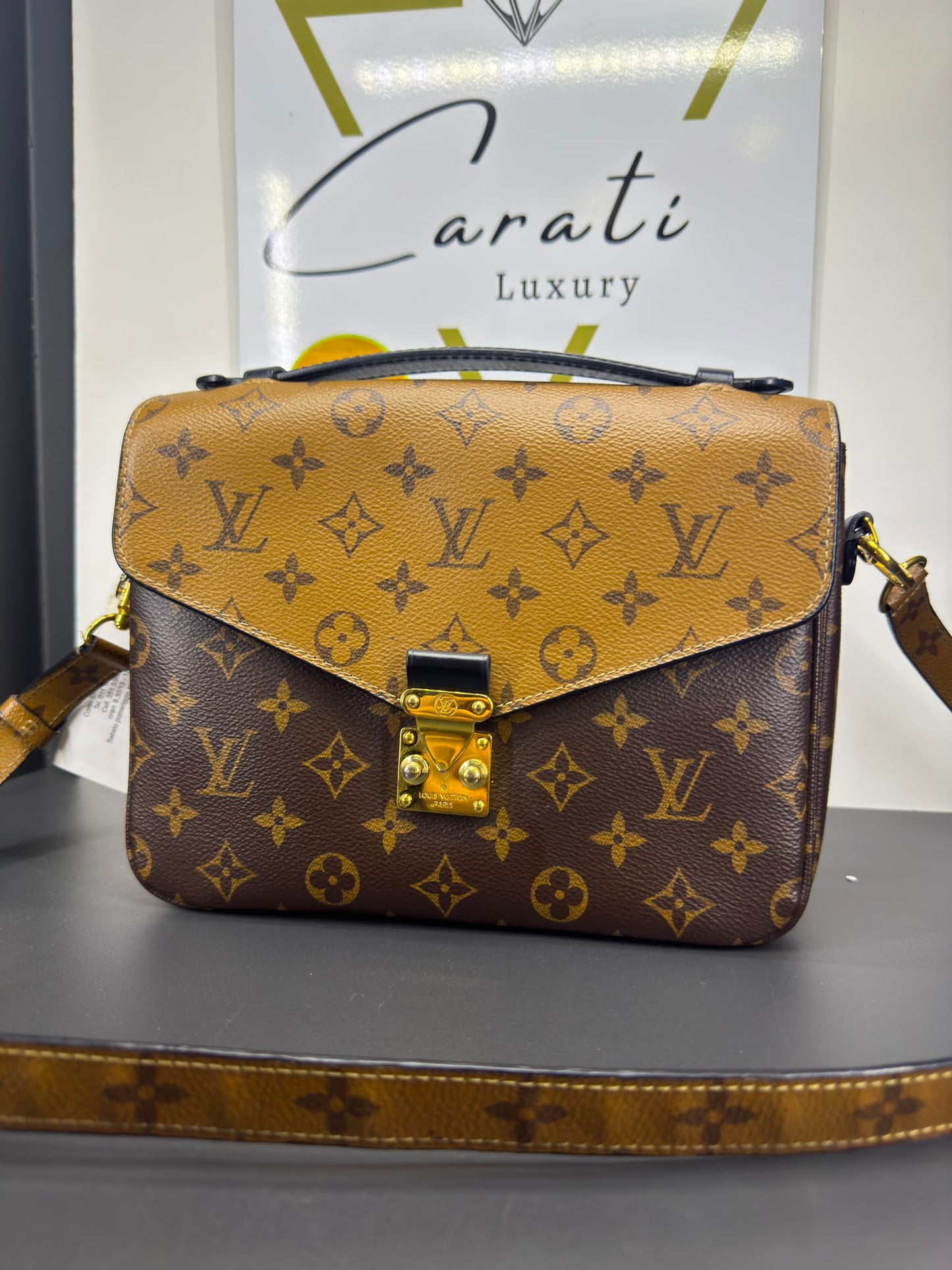Louis Vuitton Metis Reverse