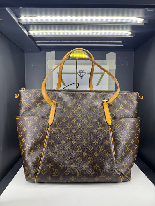 Louis Vuitton totally GM