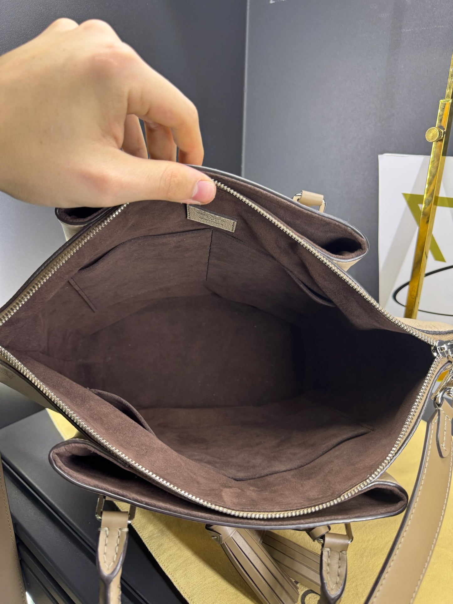 Louis Vuitton Mahina Haumea Galet