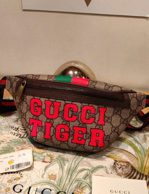 Marsupio Gucci GG Supreme Tiger