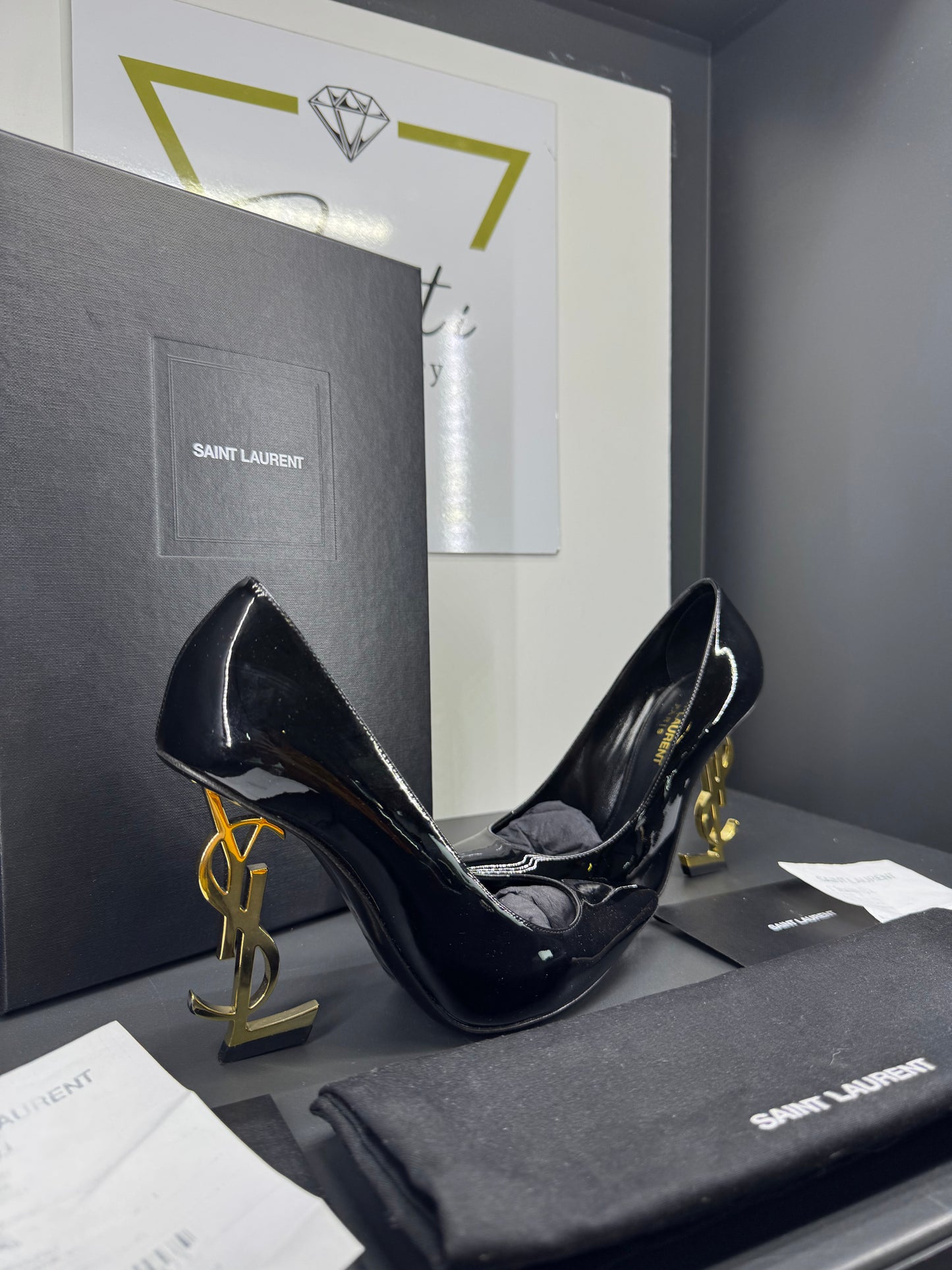 Saint Laurent DÉCOLLETÉ OPYUM CON TACCO DORATO IN VERNICE