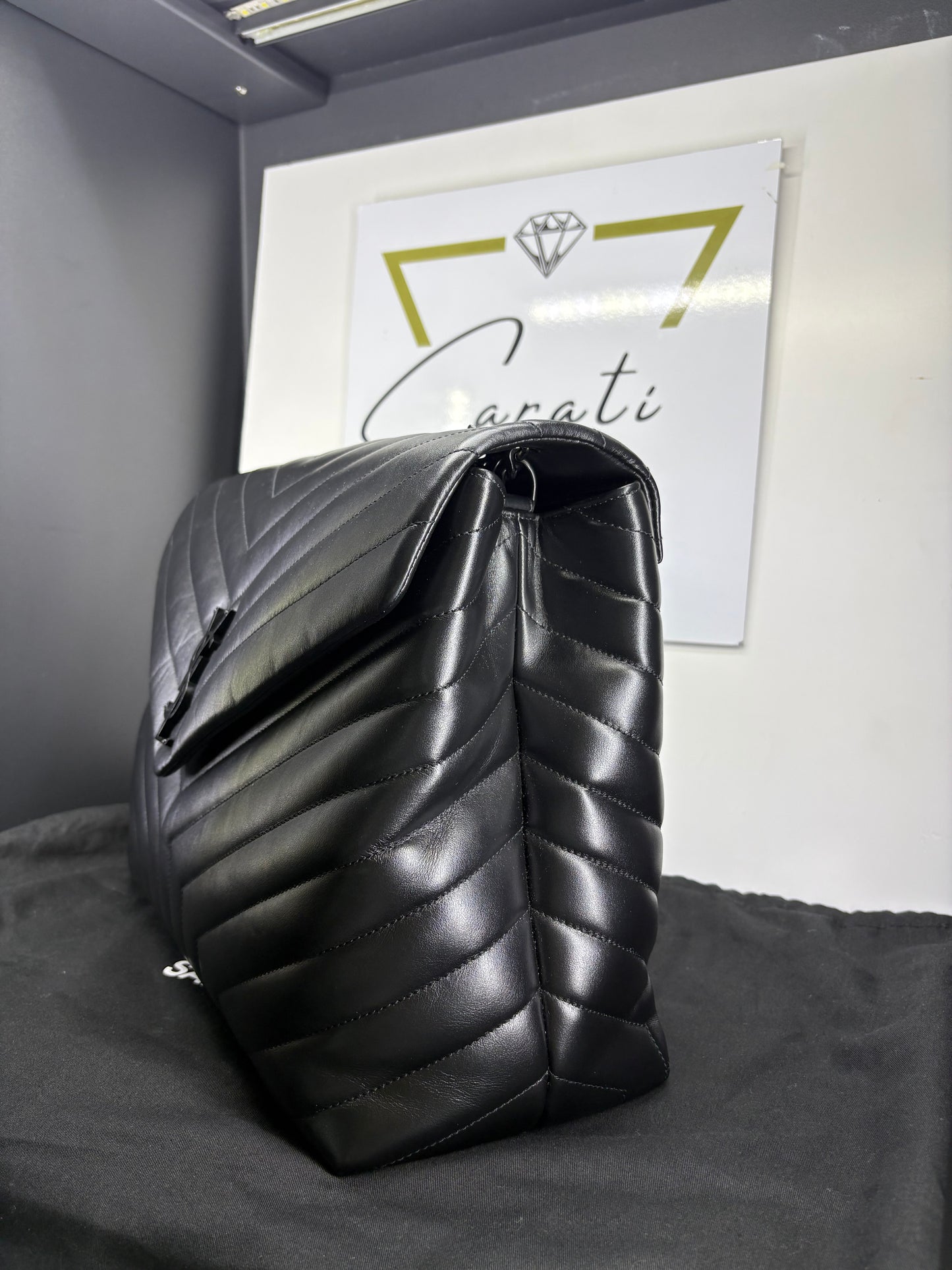 Borsa Loulou di Saint Laurent