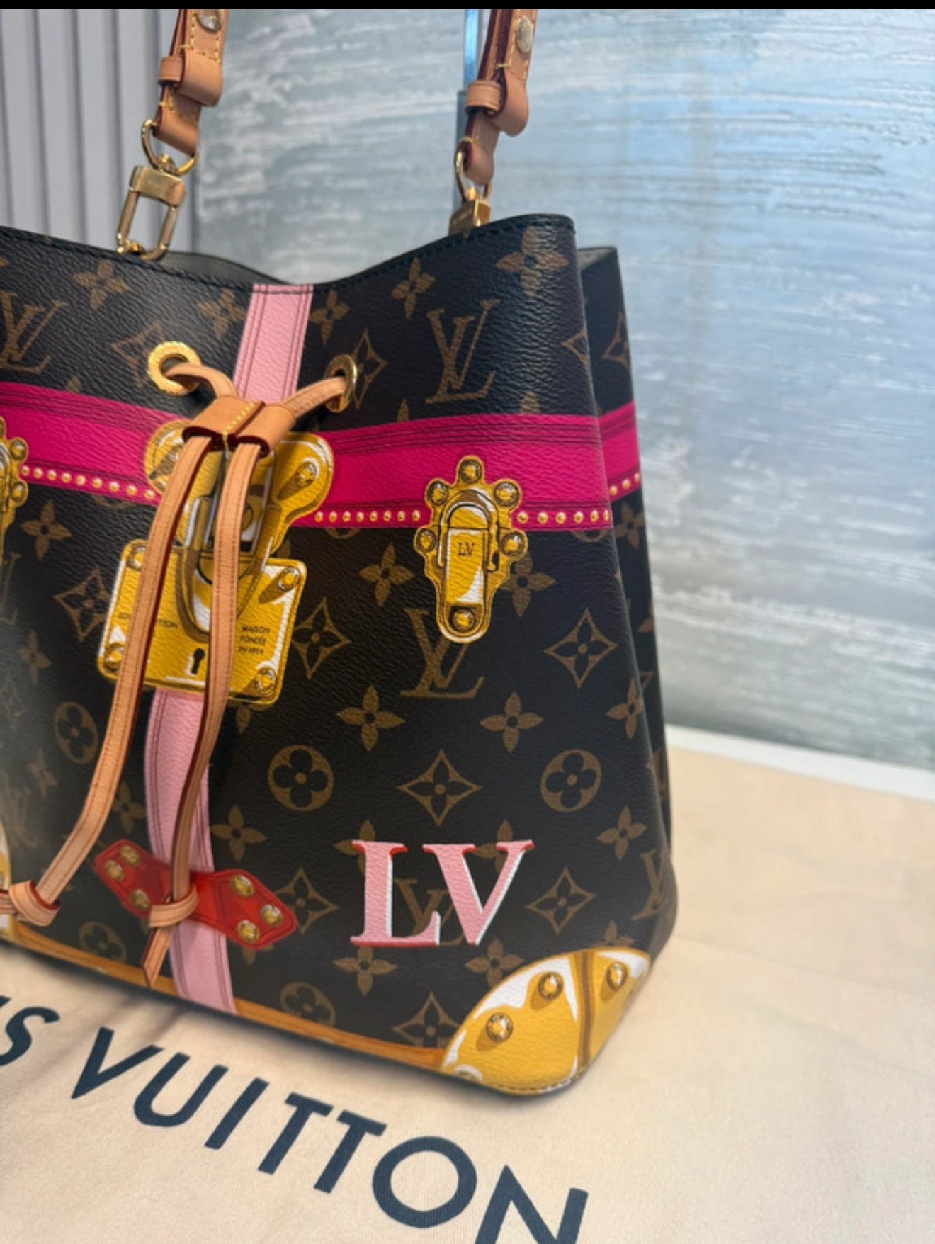 Louis Vuitton Borsa a secchiello Summer Trunks
Neonoe con monogramma 2018