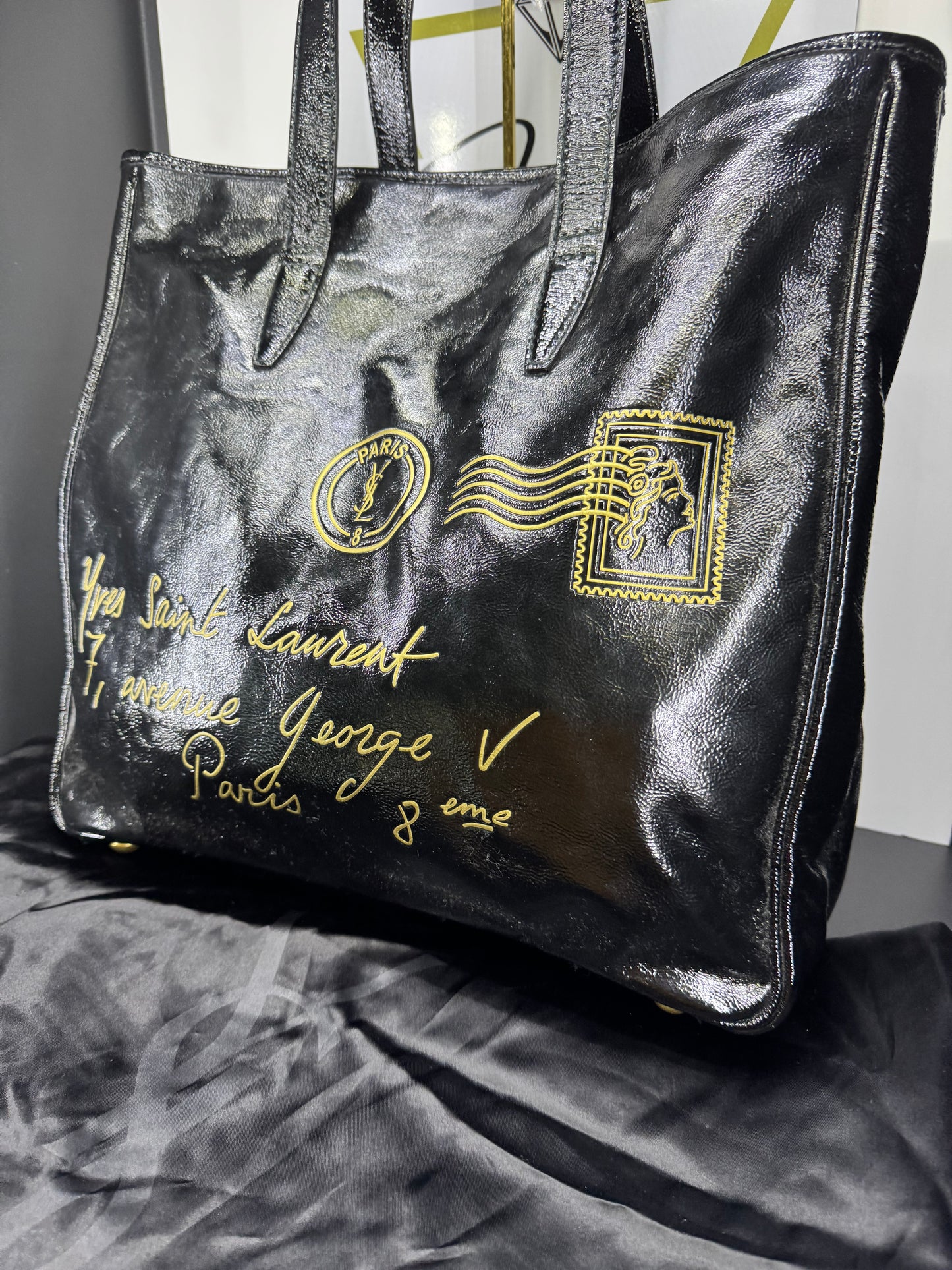 Saint Laurent shopping bag nera