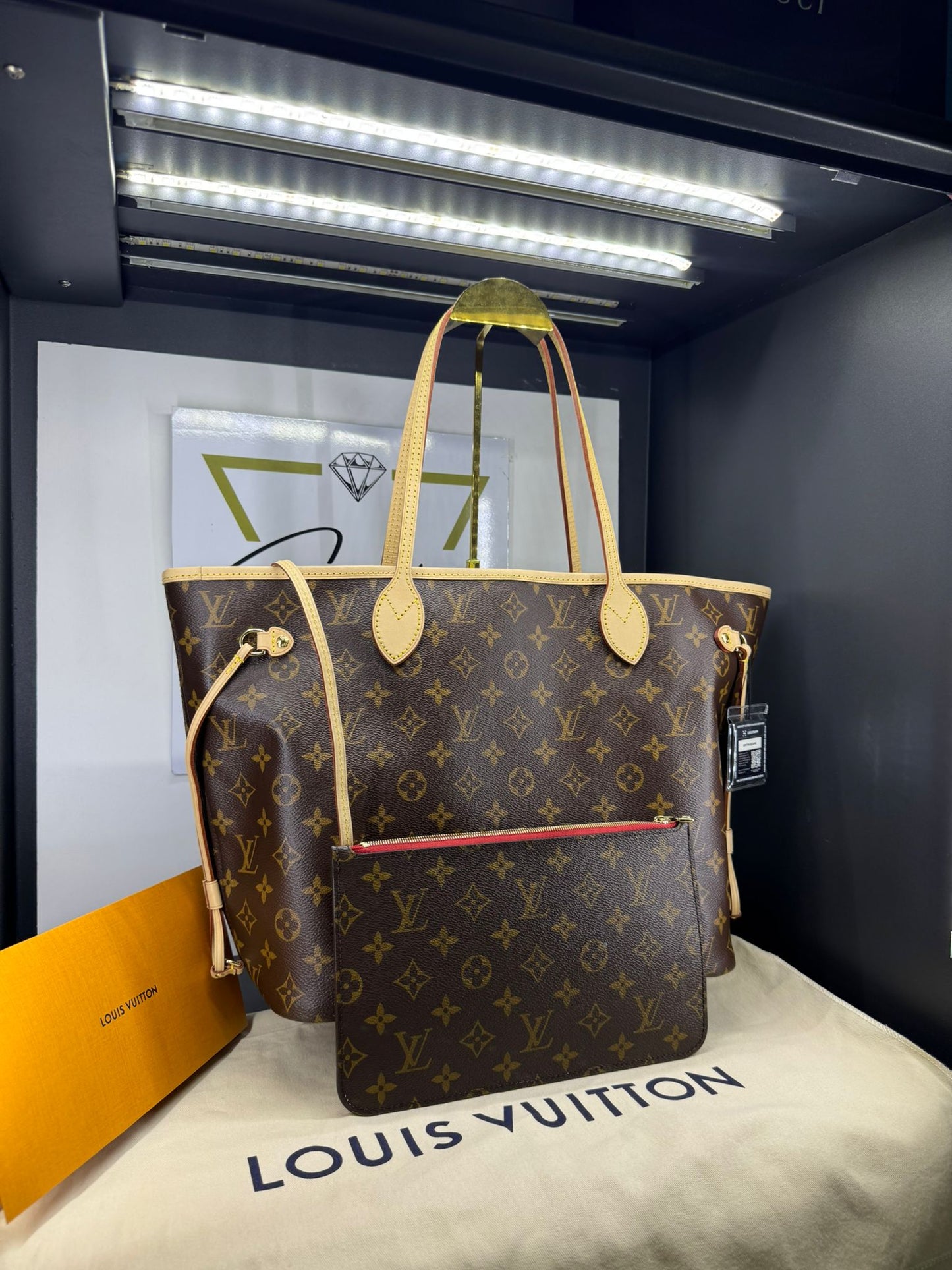 Louis Vuitton Neverfull