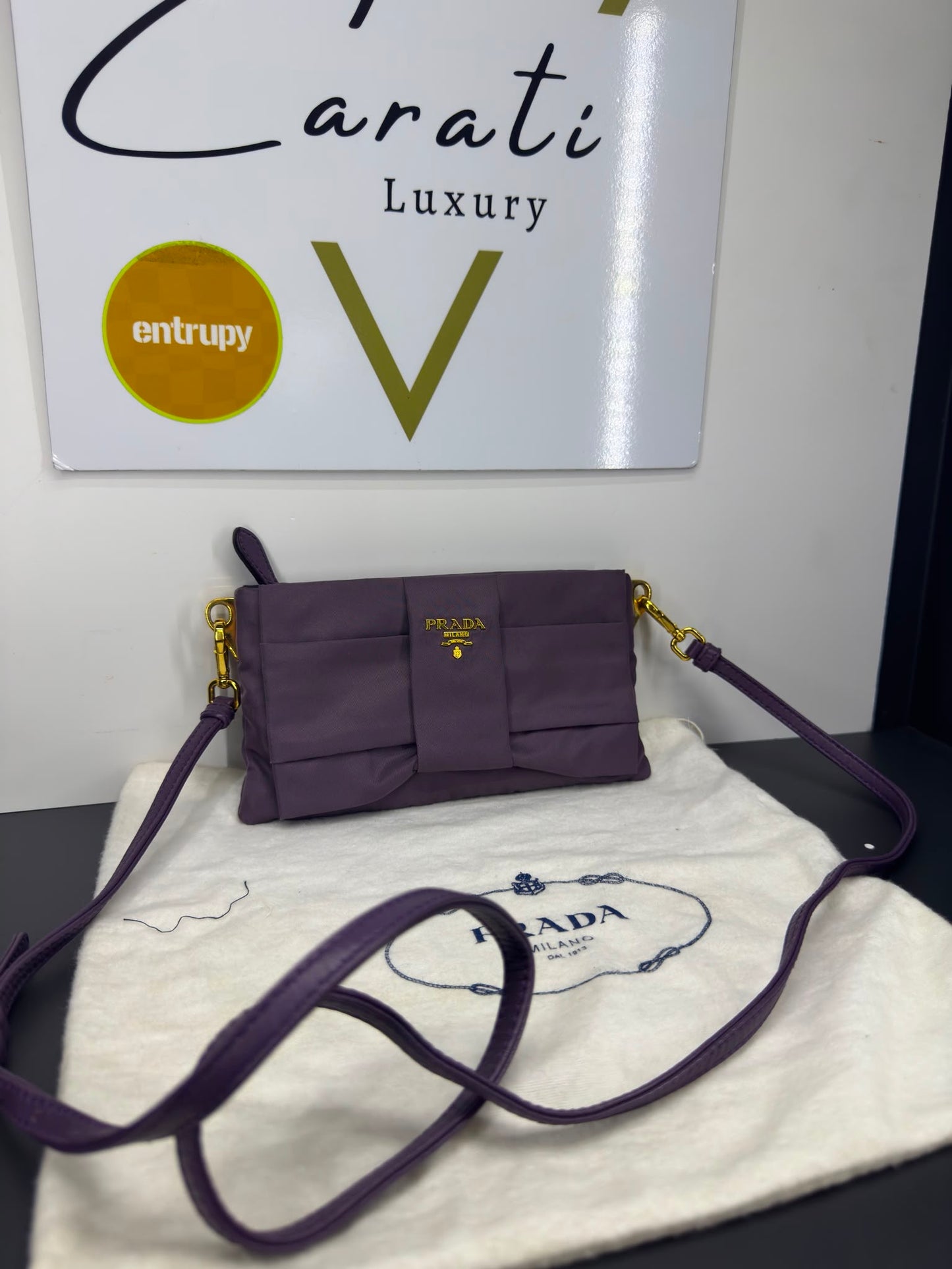 Prada pochette raso