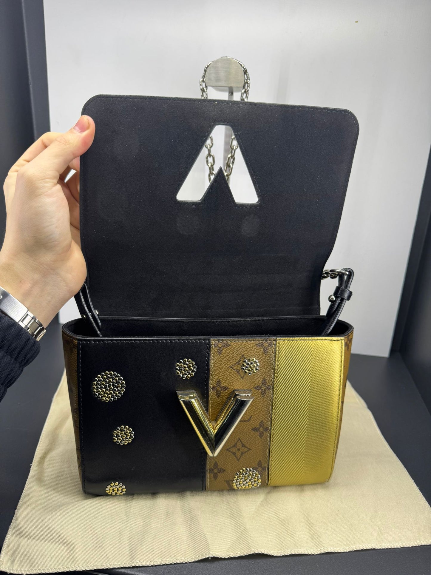 Borsa Louis Vuitton Twist MM "Night Lights