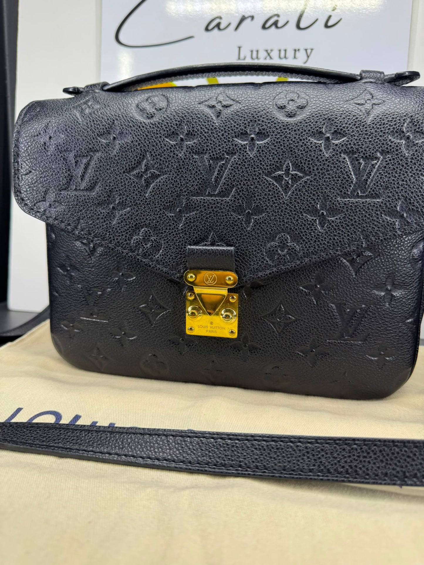 Louis Vuitton Pochette Métis,