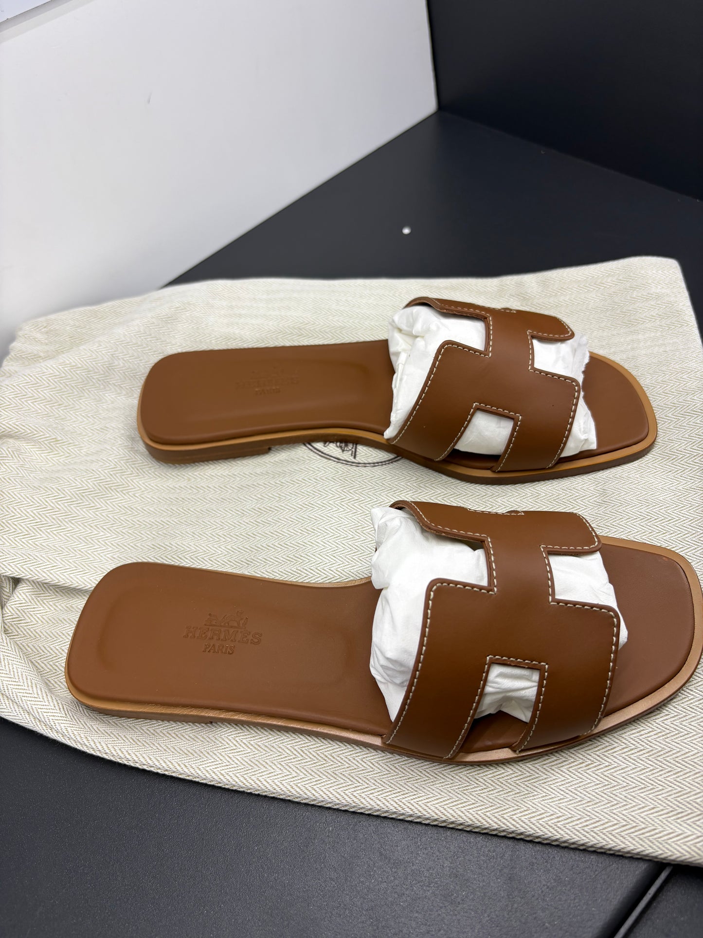 Hermès Oran Gold Numeri disponibili  38,5/36/36/41,5