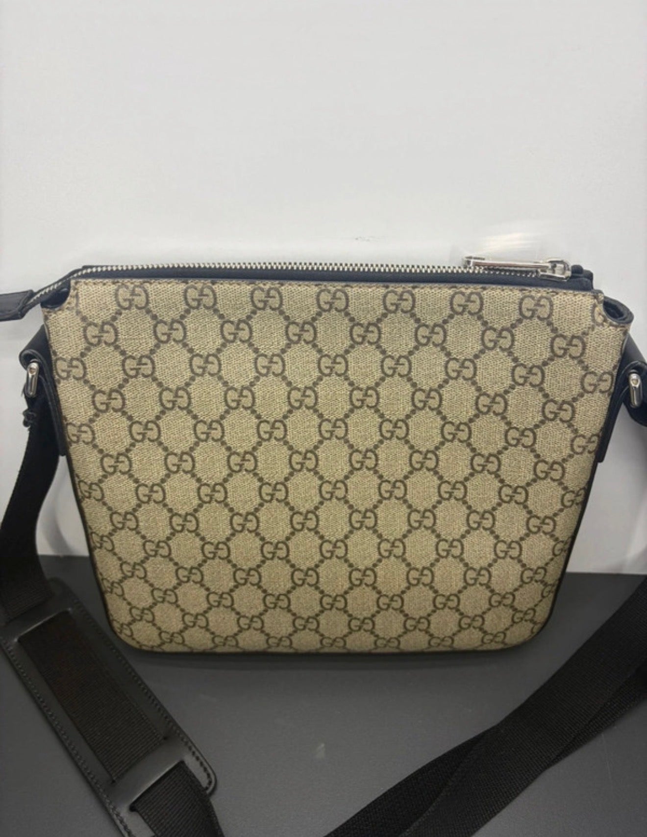 Gucci da uomo in tessuto GG Supreme.