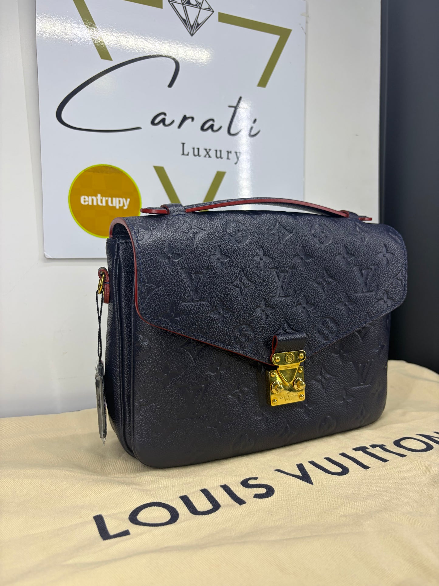 Louis Vuitton Pochette Métis
