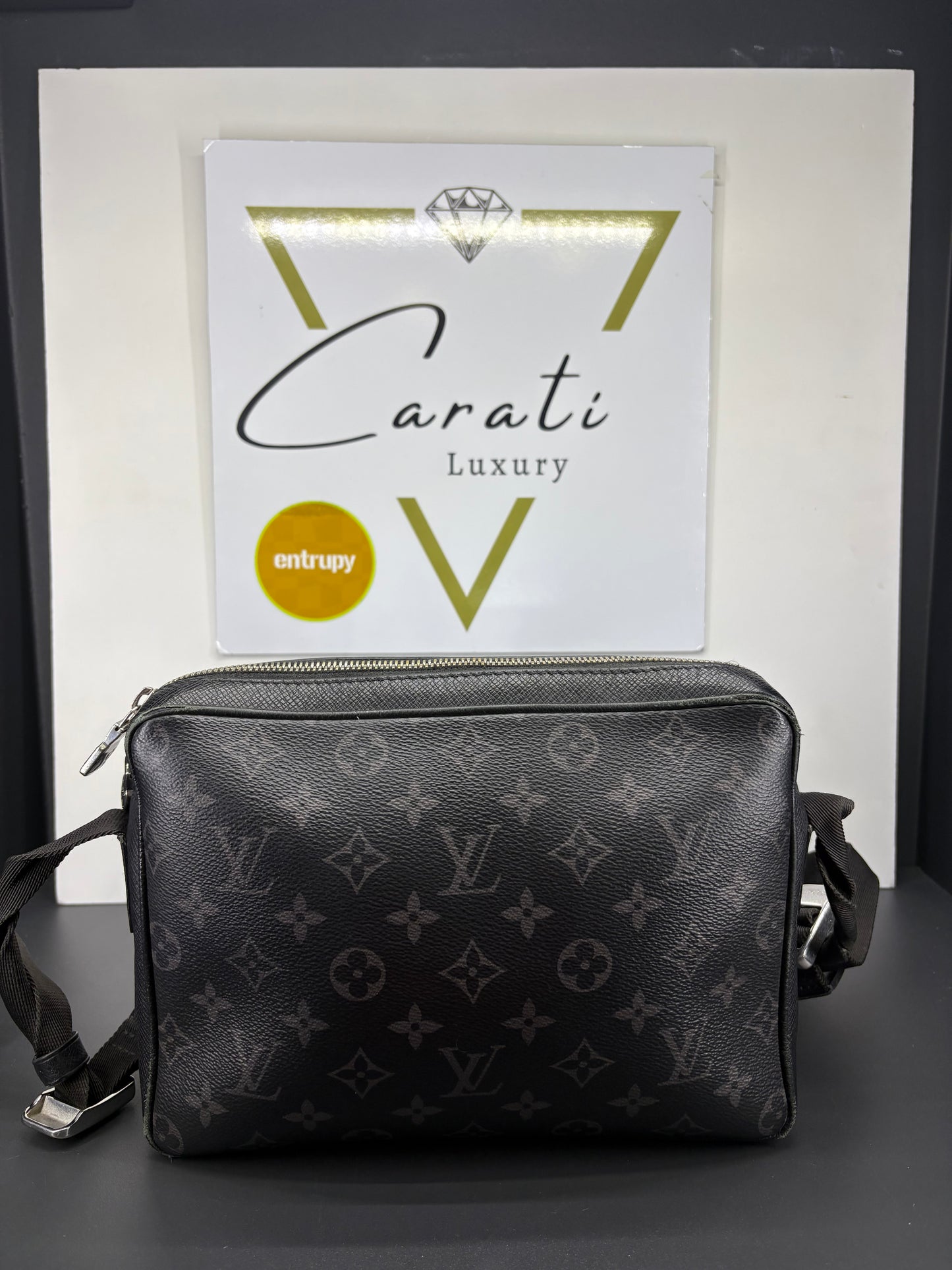 Louis Vuitton Outdoor Messenger