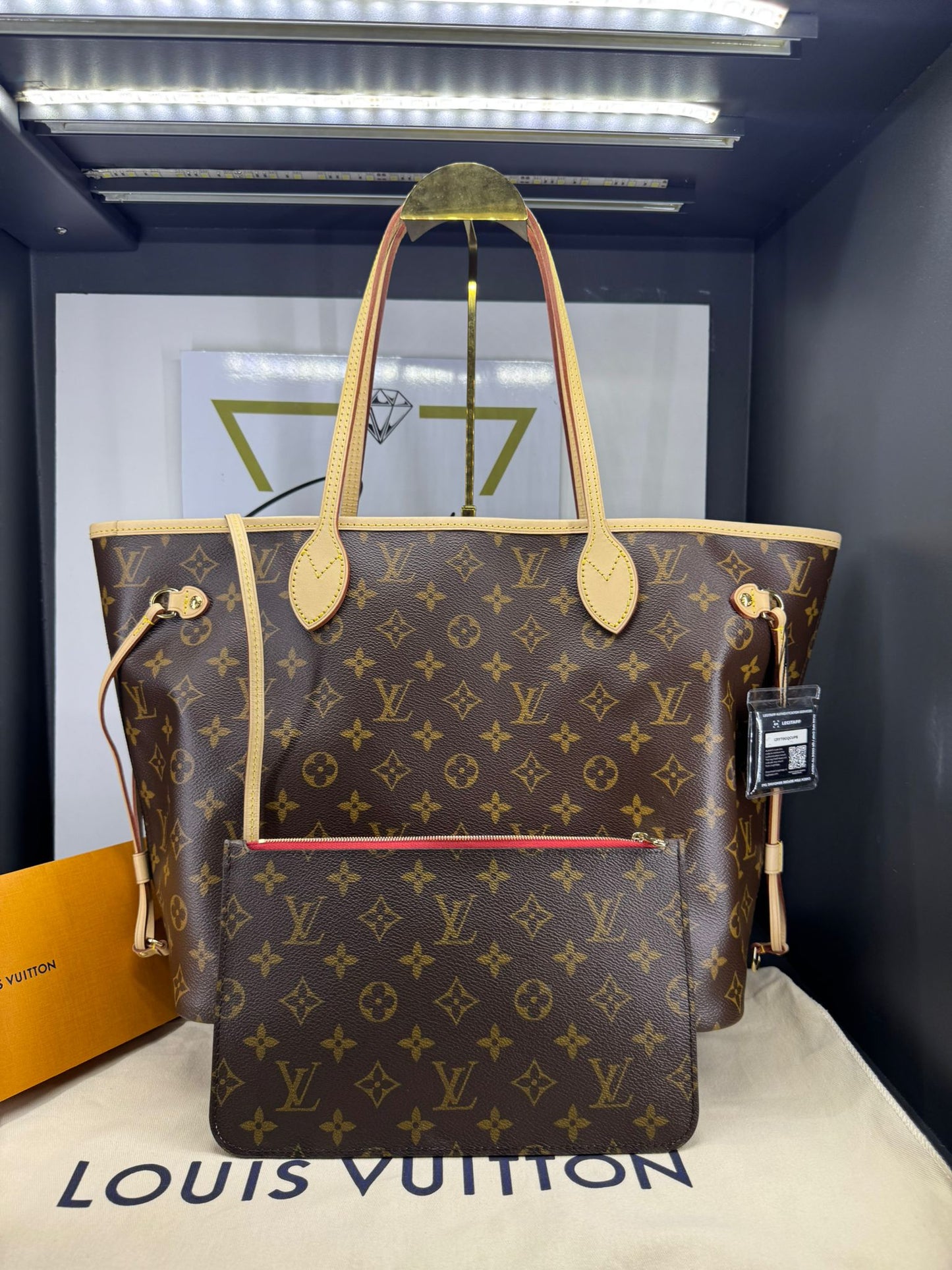 Louis Vuitton Neverfull