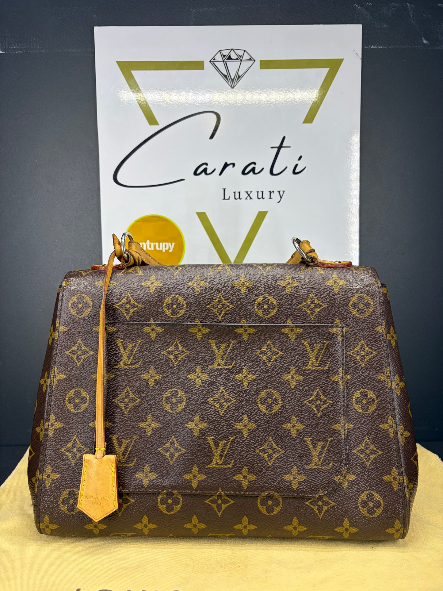 Louis Vuitton Cluny MM