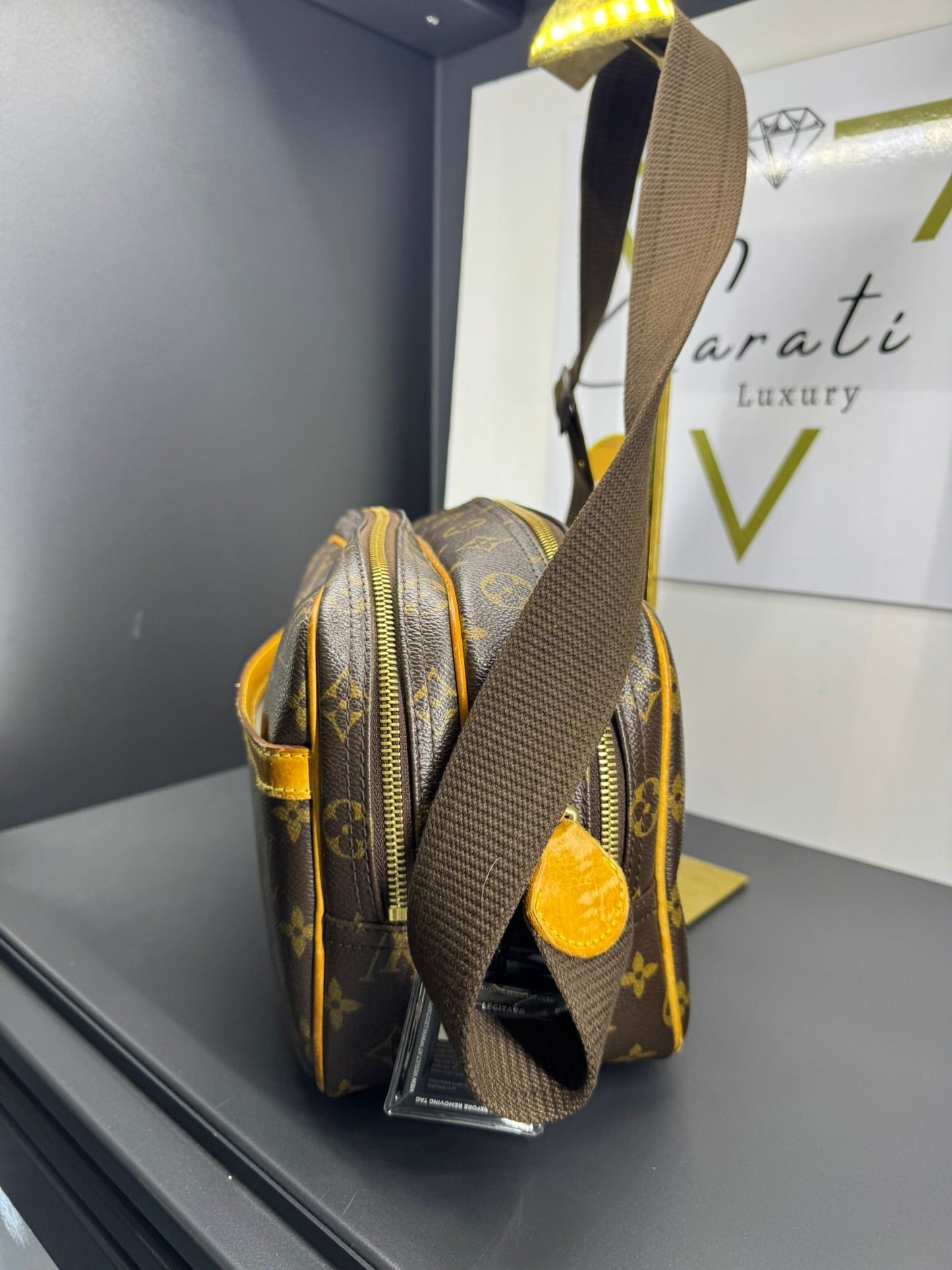 Louis Vuitton Reporter PM