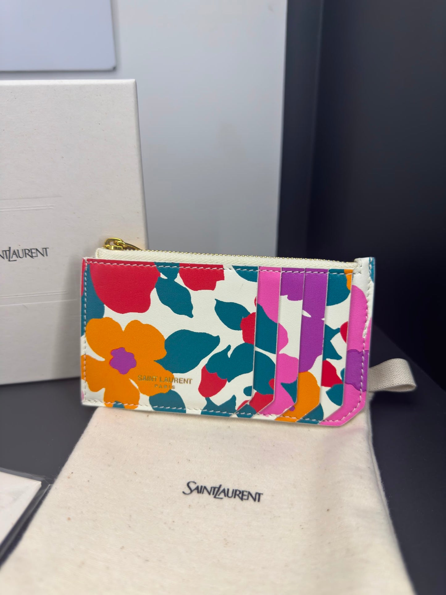 Saint Laurent in pelle con stampa floreale multicolor portacarte Fragments con zip