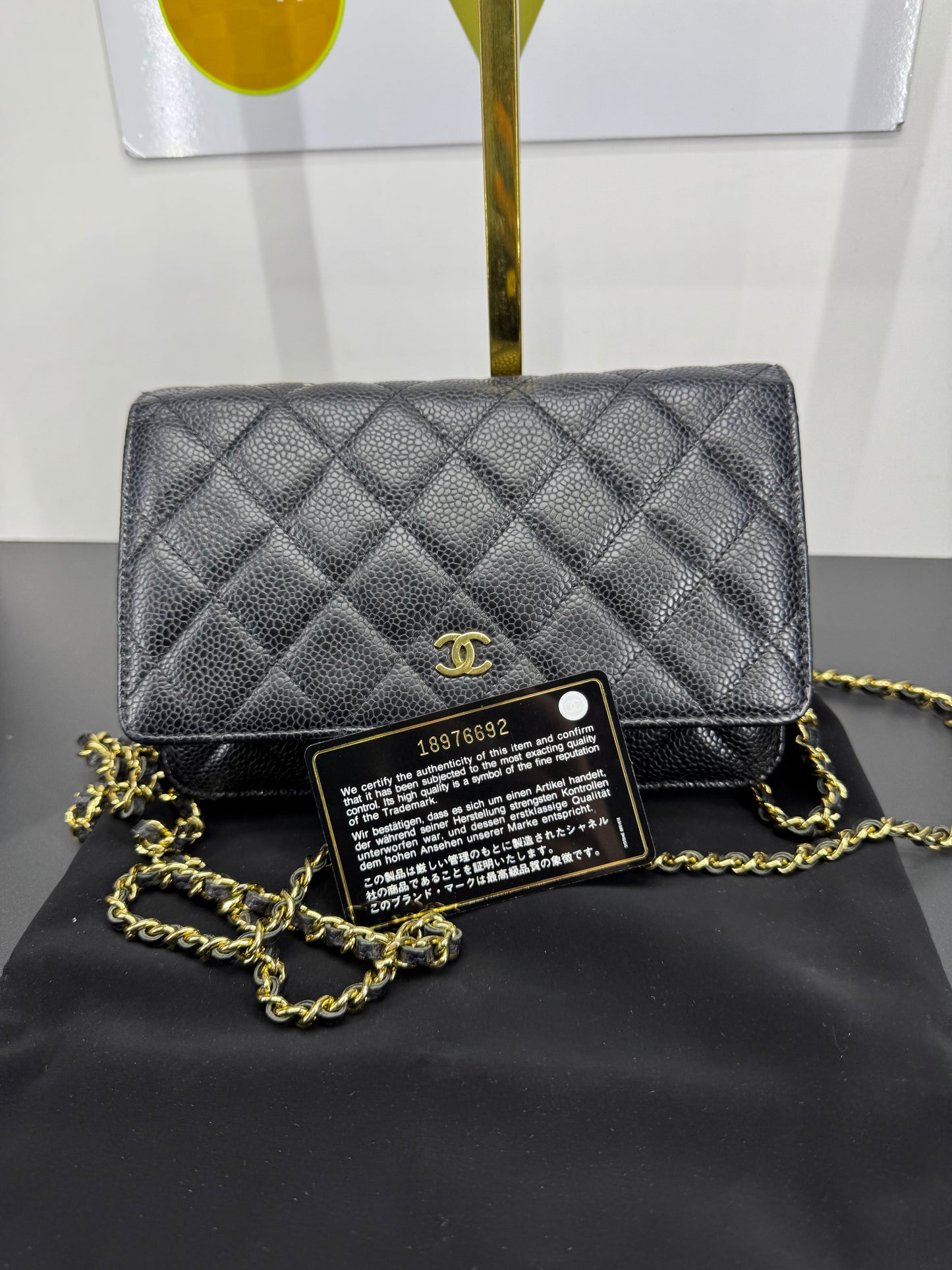 Chanel WOC in pelle caviar hardware oro
