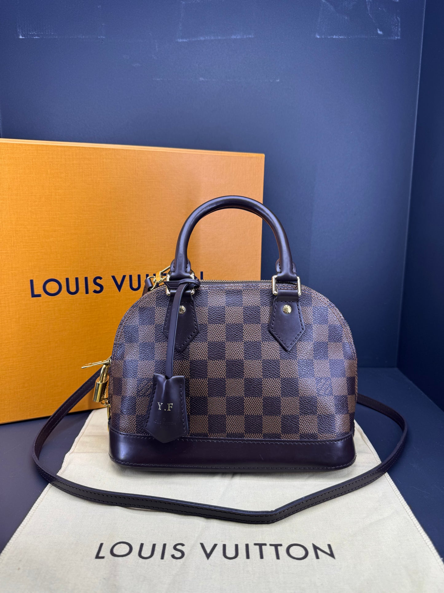 Louis Vuitton alma BB damier ebene