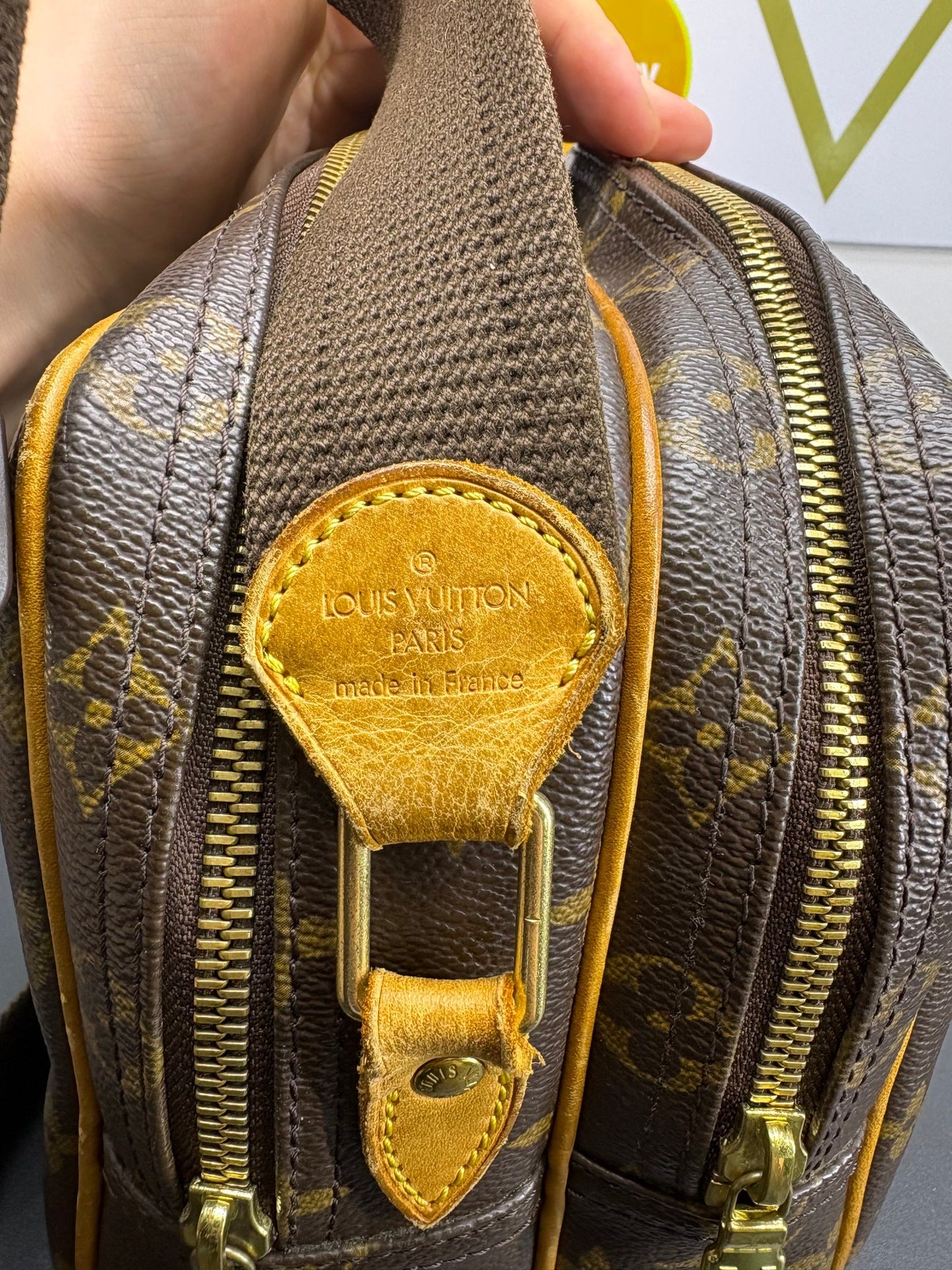 Louis Vuitton Reporter PM
