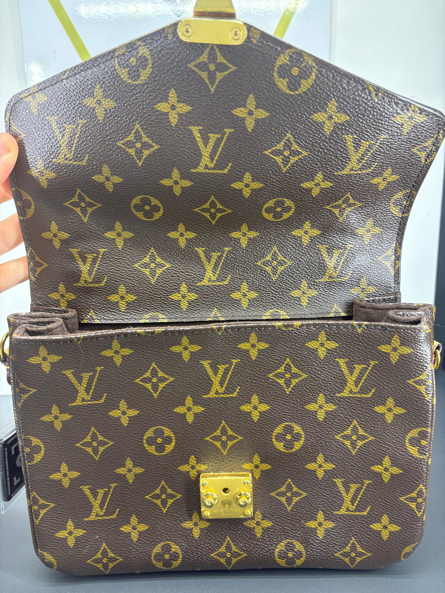 Louis Vuitton Pochette Métis