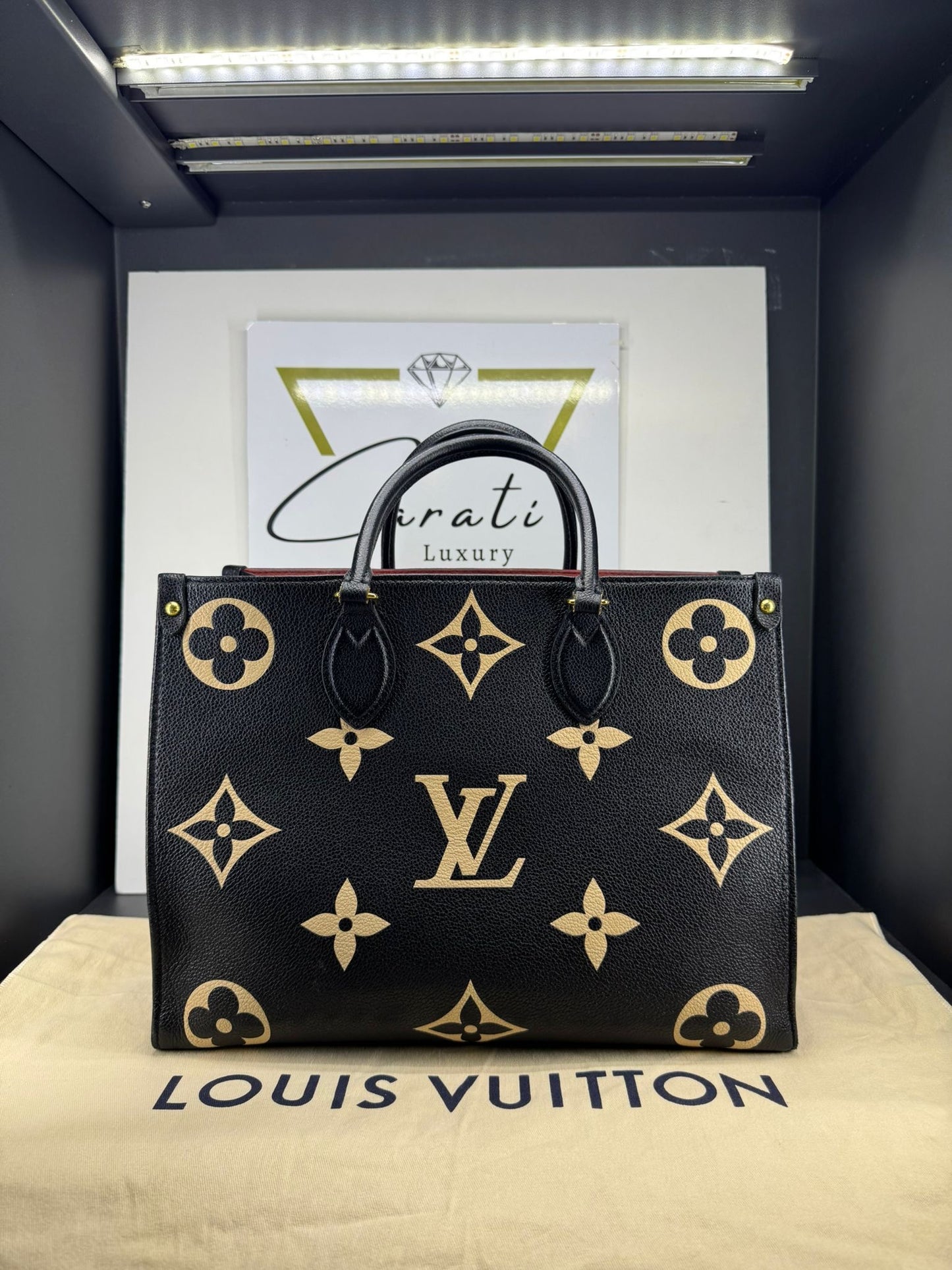 Louis Vuitton OnTheGo MM