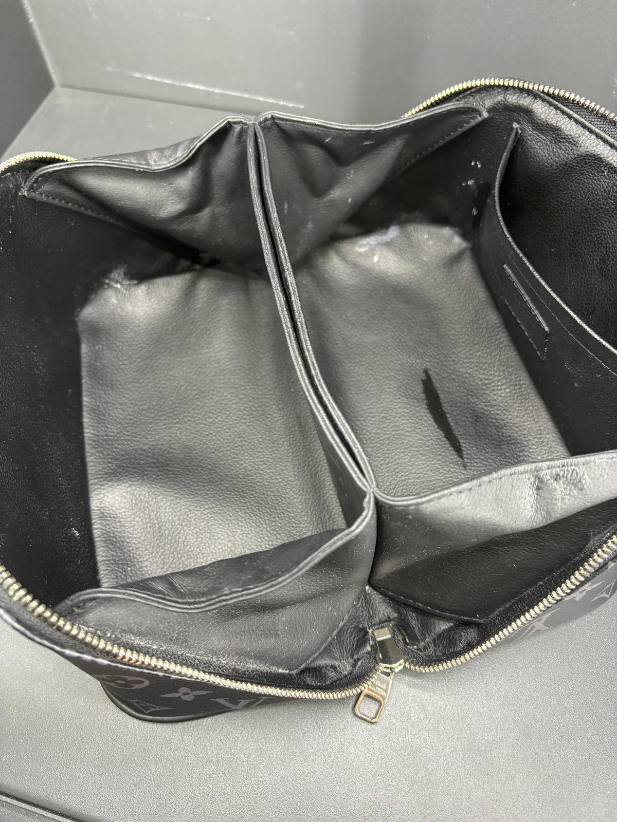 Louis Vuitton Pochette Toiletry