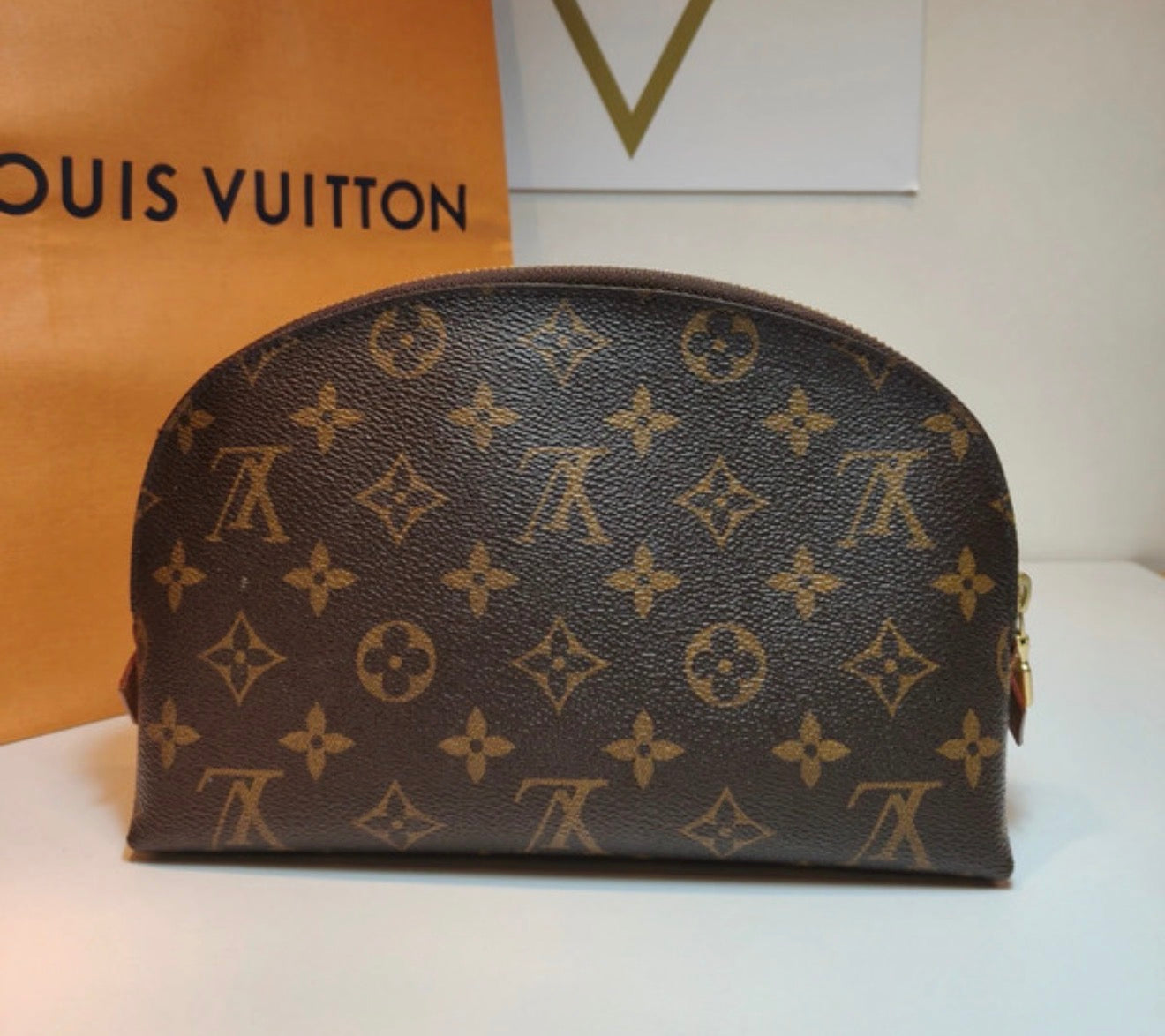 Louis Vuitton Pochette Cosmétique MM
