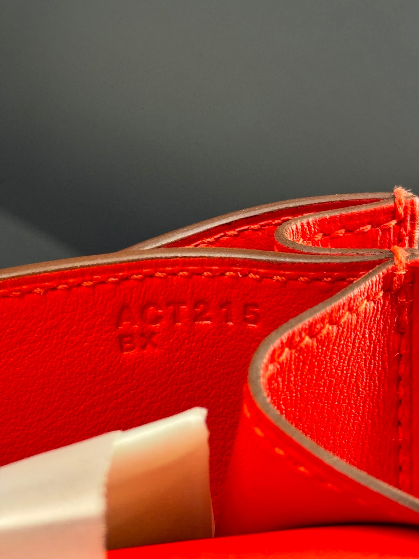 Hermès Constance 18