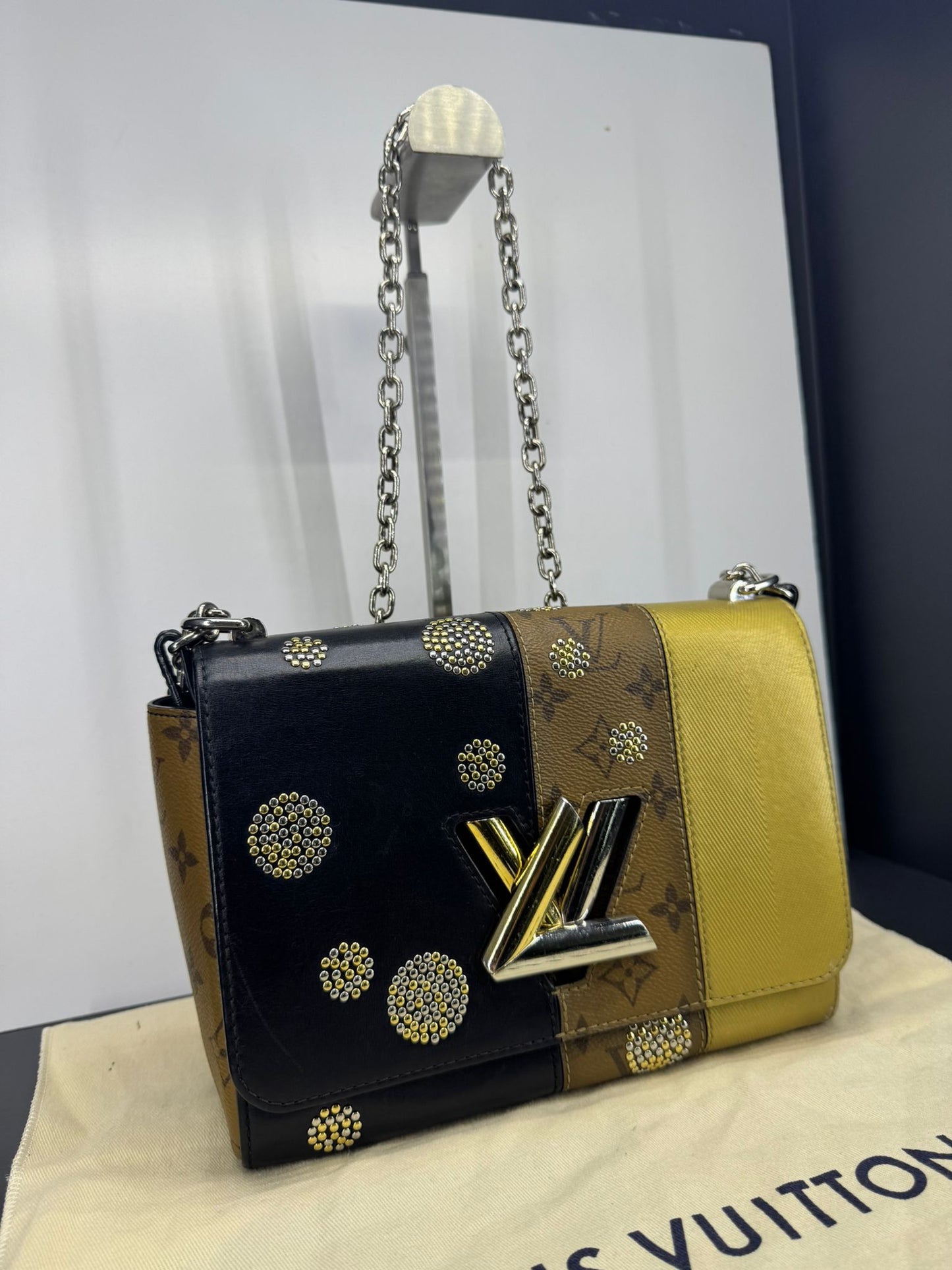 Borsa Louis Vuitton Twist MM "Night Lights