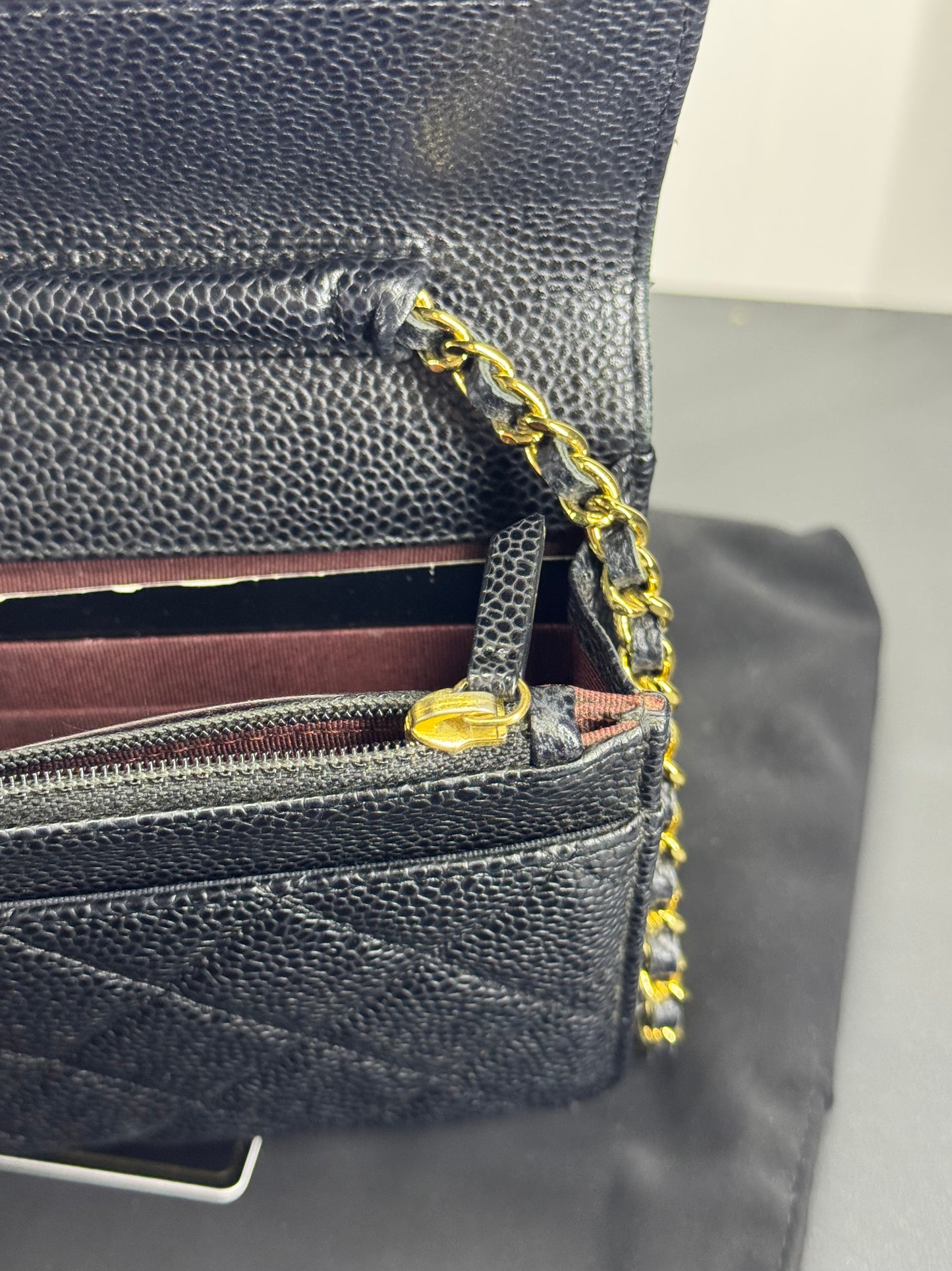 Chanel WOC in pelle caviar hardware oro