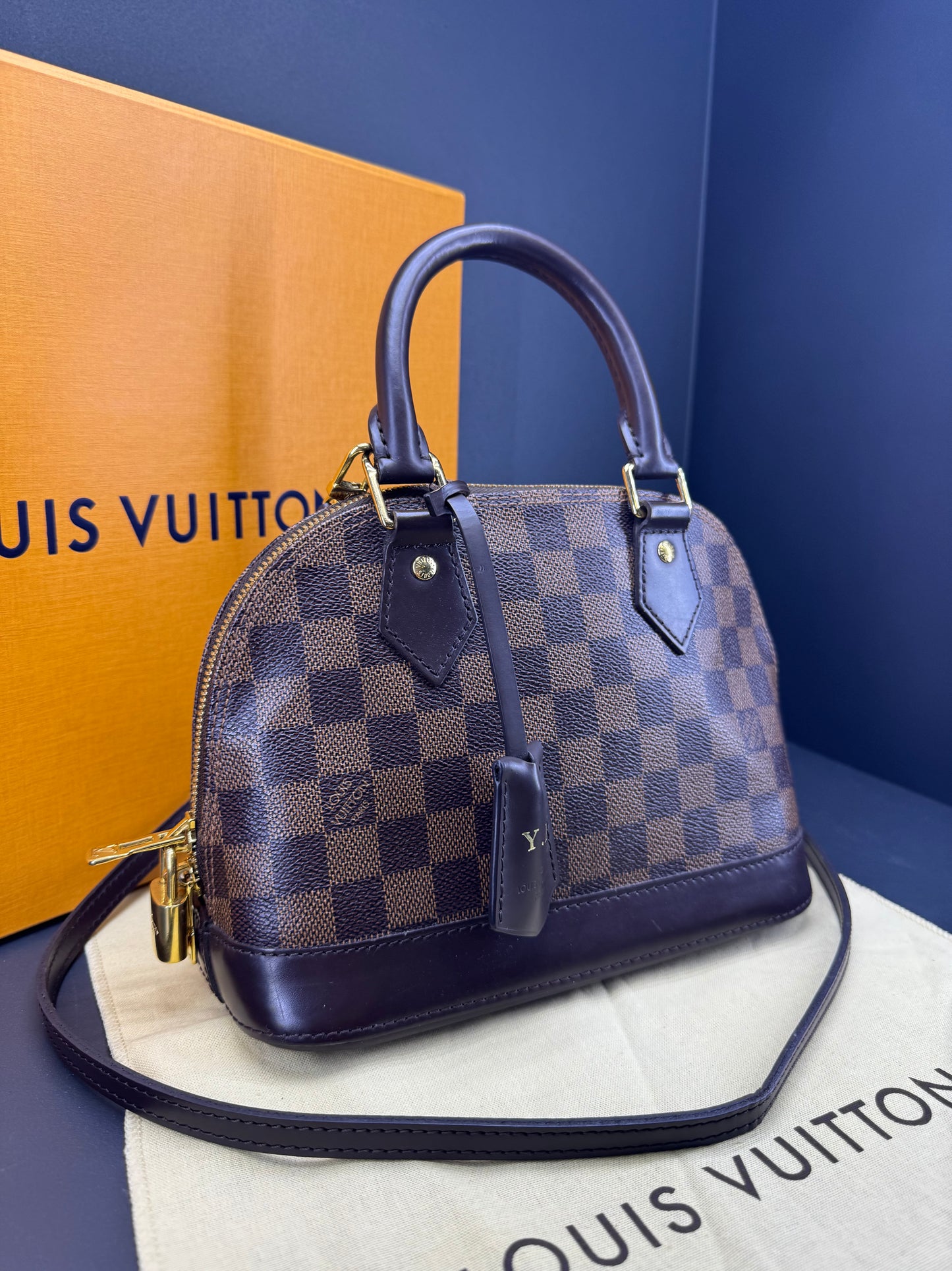 Louis Vuitton alma BB damier ebene