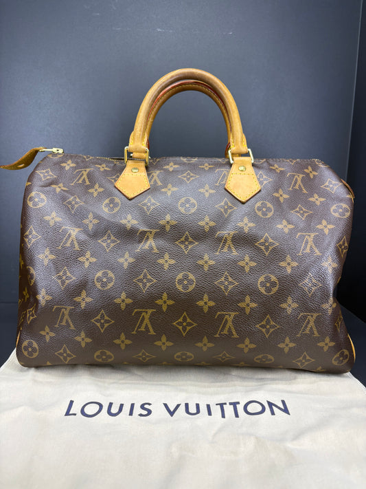 Louis Vuitton Speedy