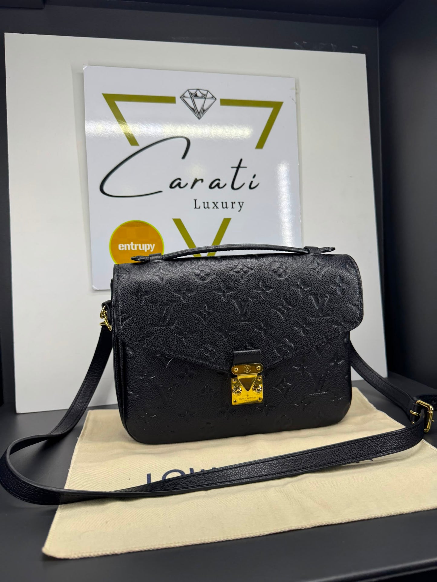 Louis Vuitton Pochette Métis,