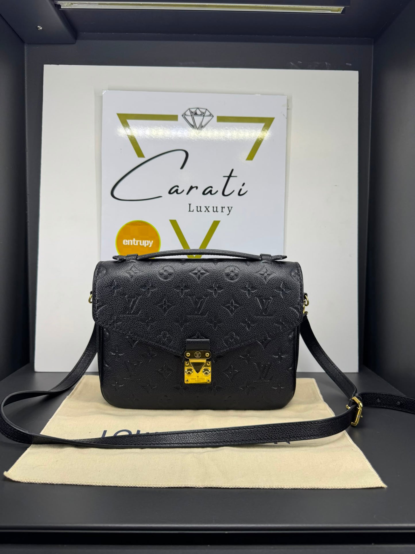 Louis Vuitton Pochette Métis,