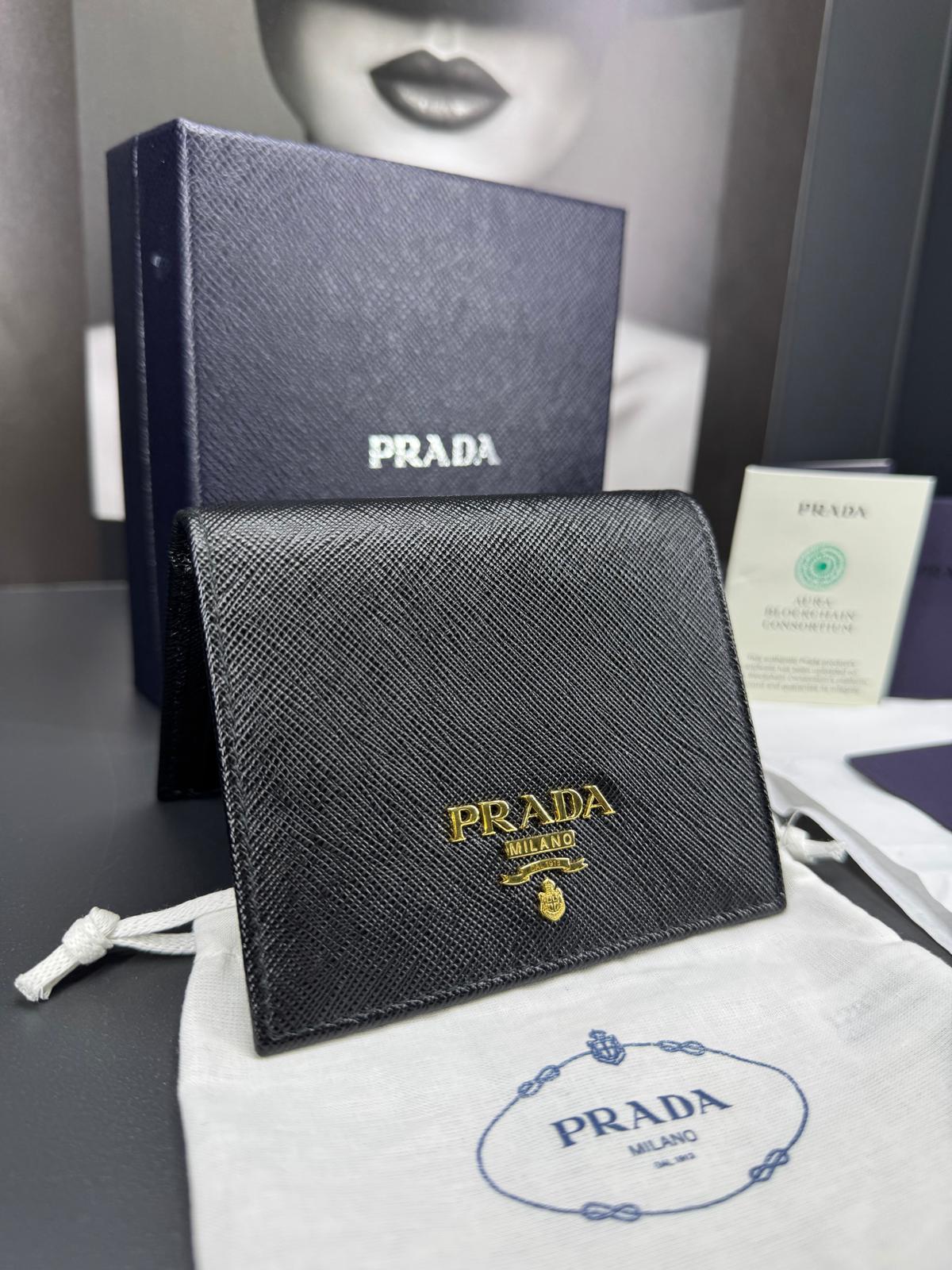 portafoglio compatto bifold Prada